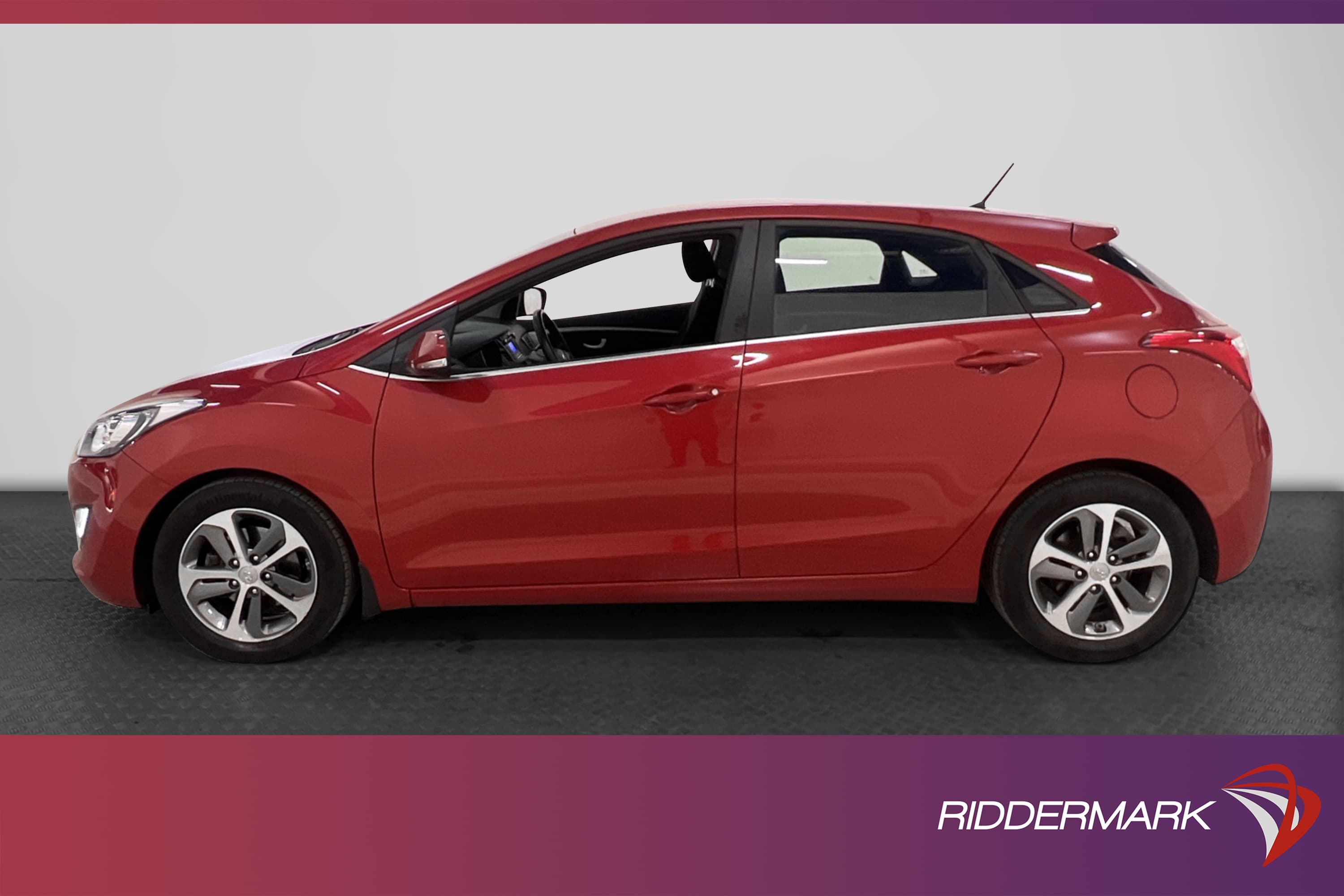 Hyundai i30 1.6 GDI 135hk Rattvärmare Lågamil 0.44L/Mil
