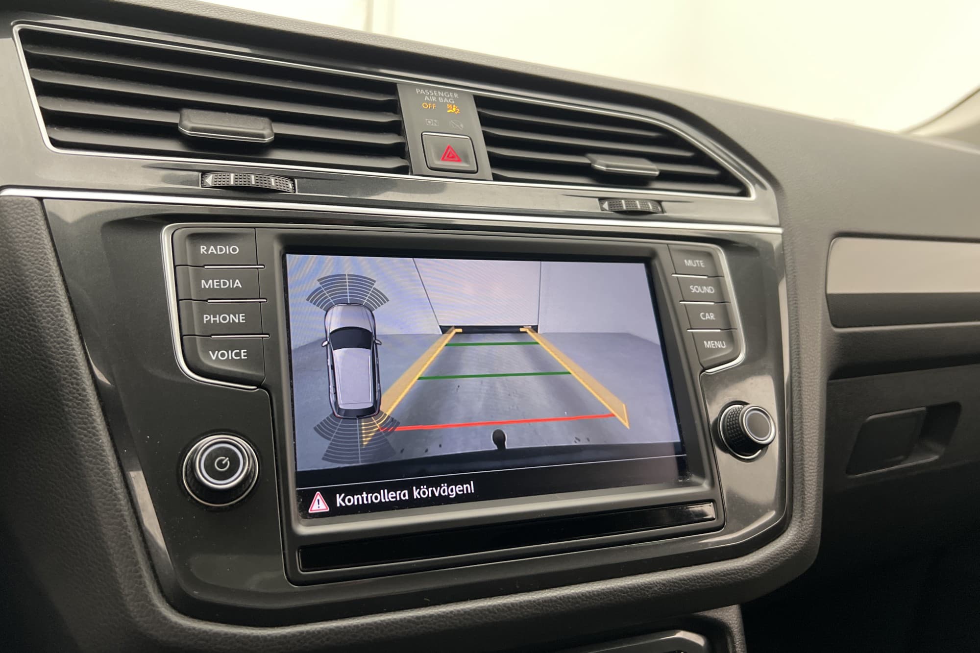 Volkswagen Tiguan TDI 4M GT Cockpit D-Värmare CarPlay Drag