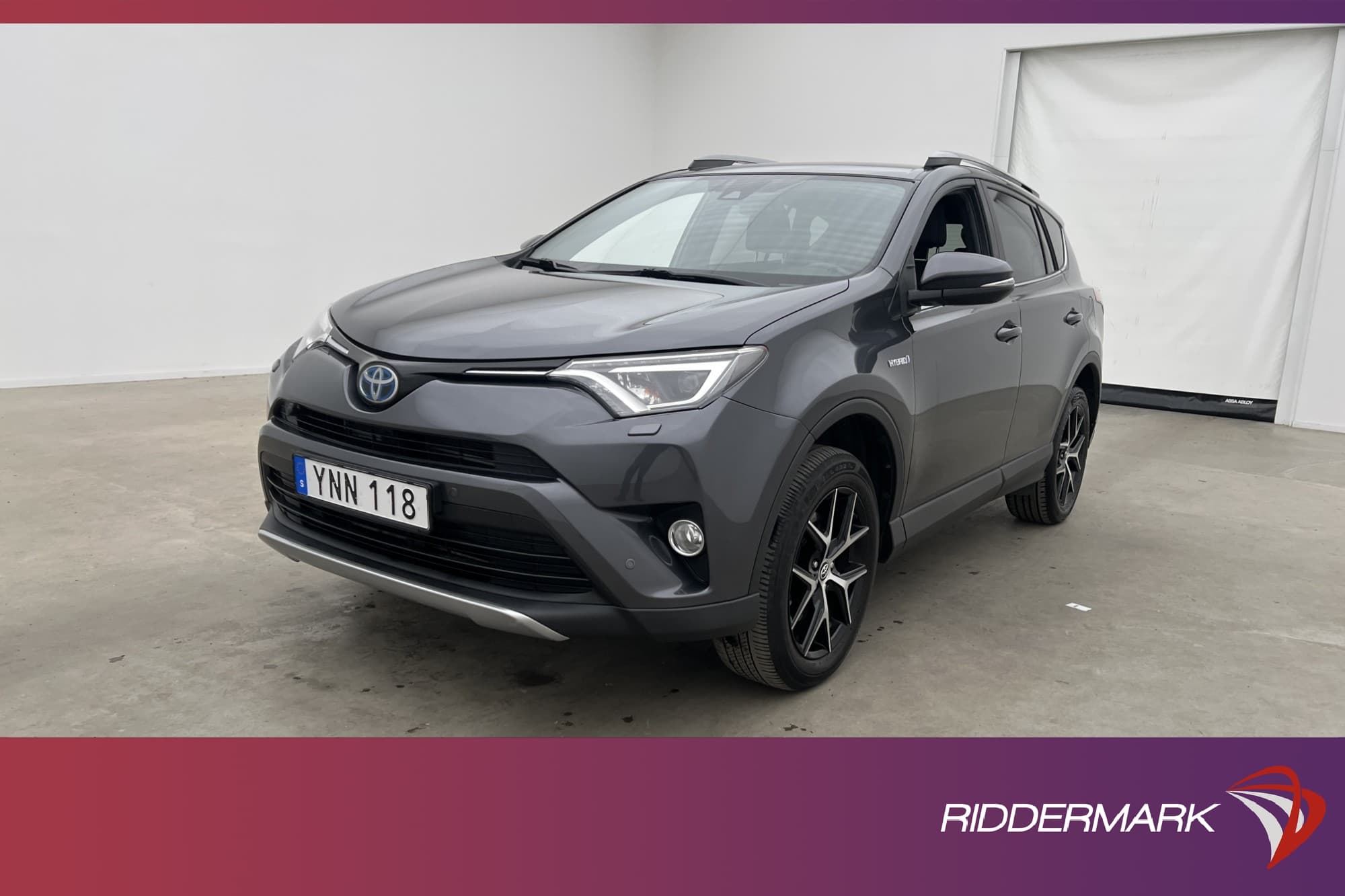 Toyota RAV4 Hybrid AWD 197hk