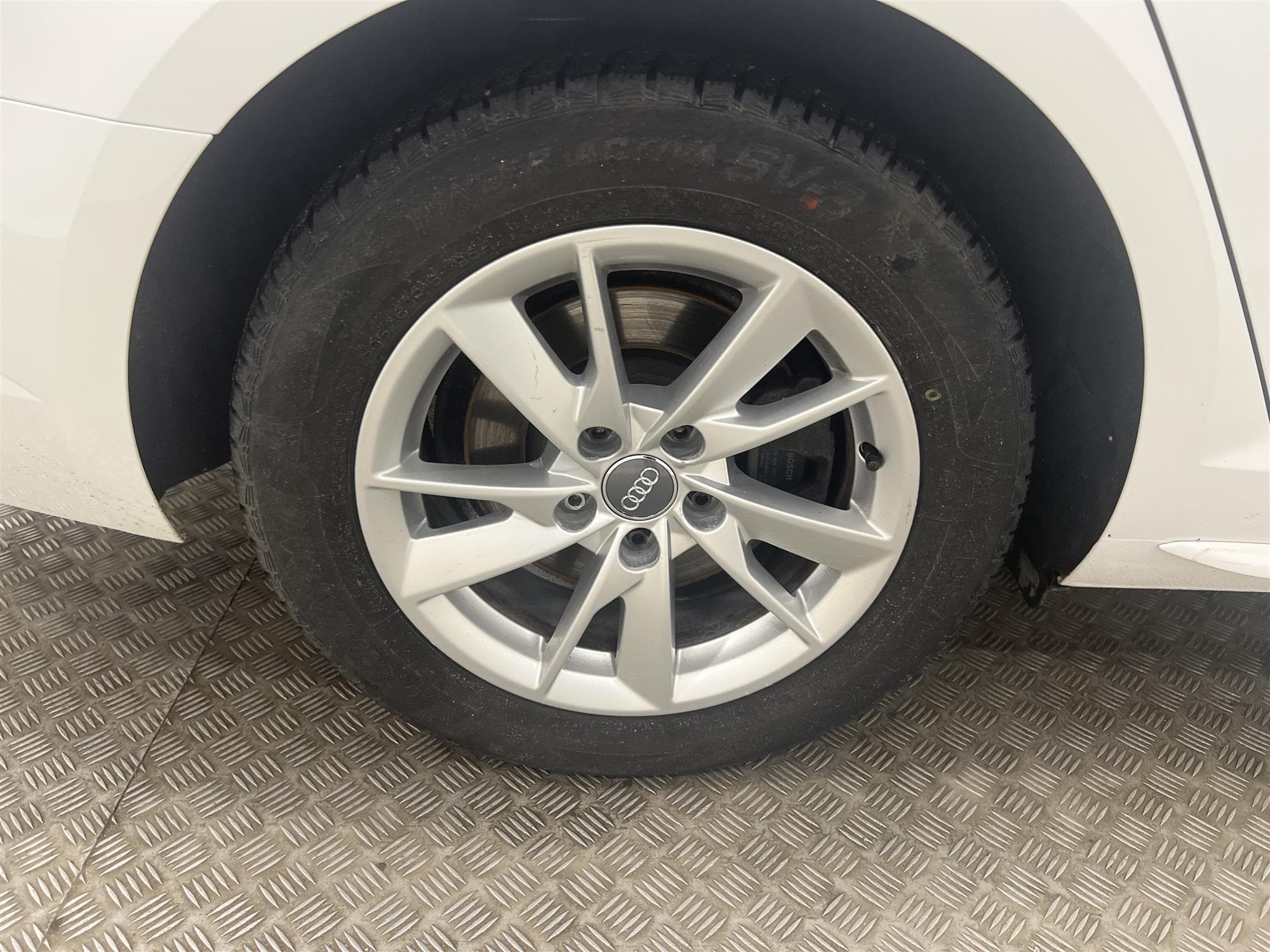 Audi A4 Avant 2.0 TDI S Tronic 150hk M-Värm Navi Dragkrok