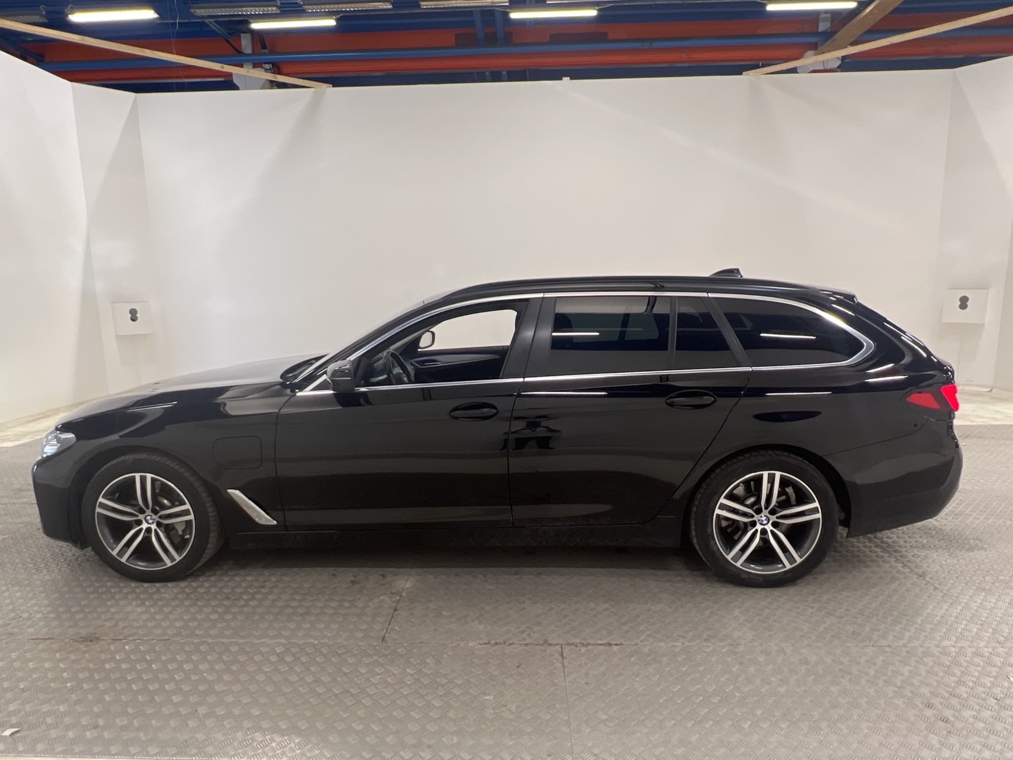 BMW 530e xDrive Touring 292hk