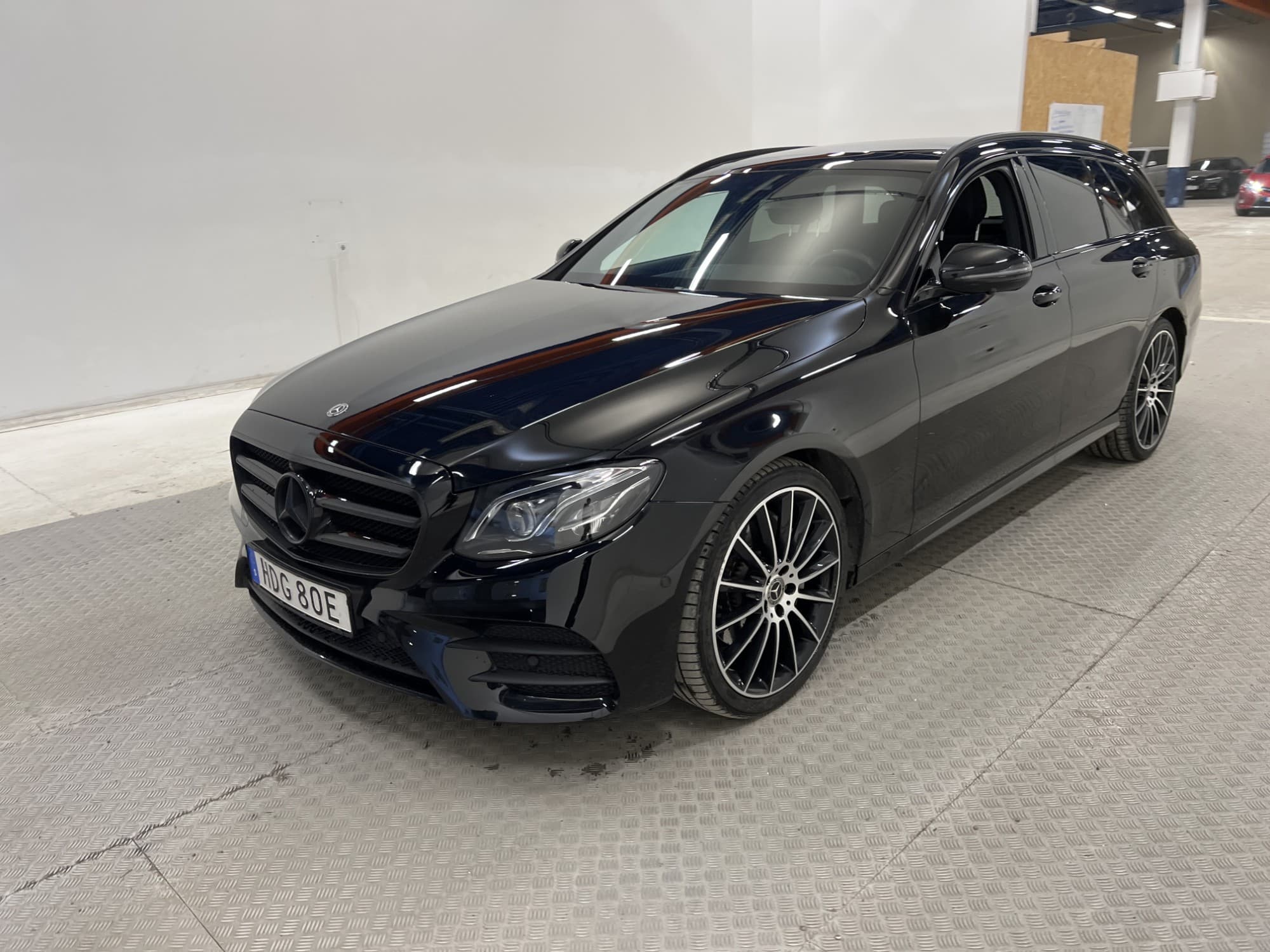 Mercedes-Benz E 220 T d 194hk