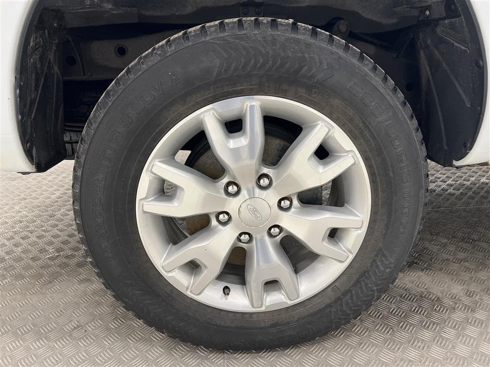 Ford Ranger Wildtrak 3.2 Eu6 4WD 200hk Värmare Drag Moms interiör