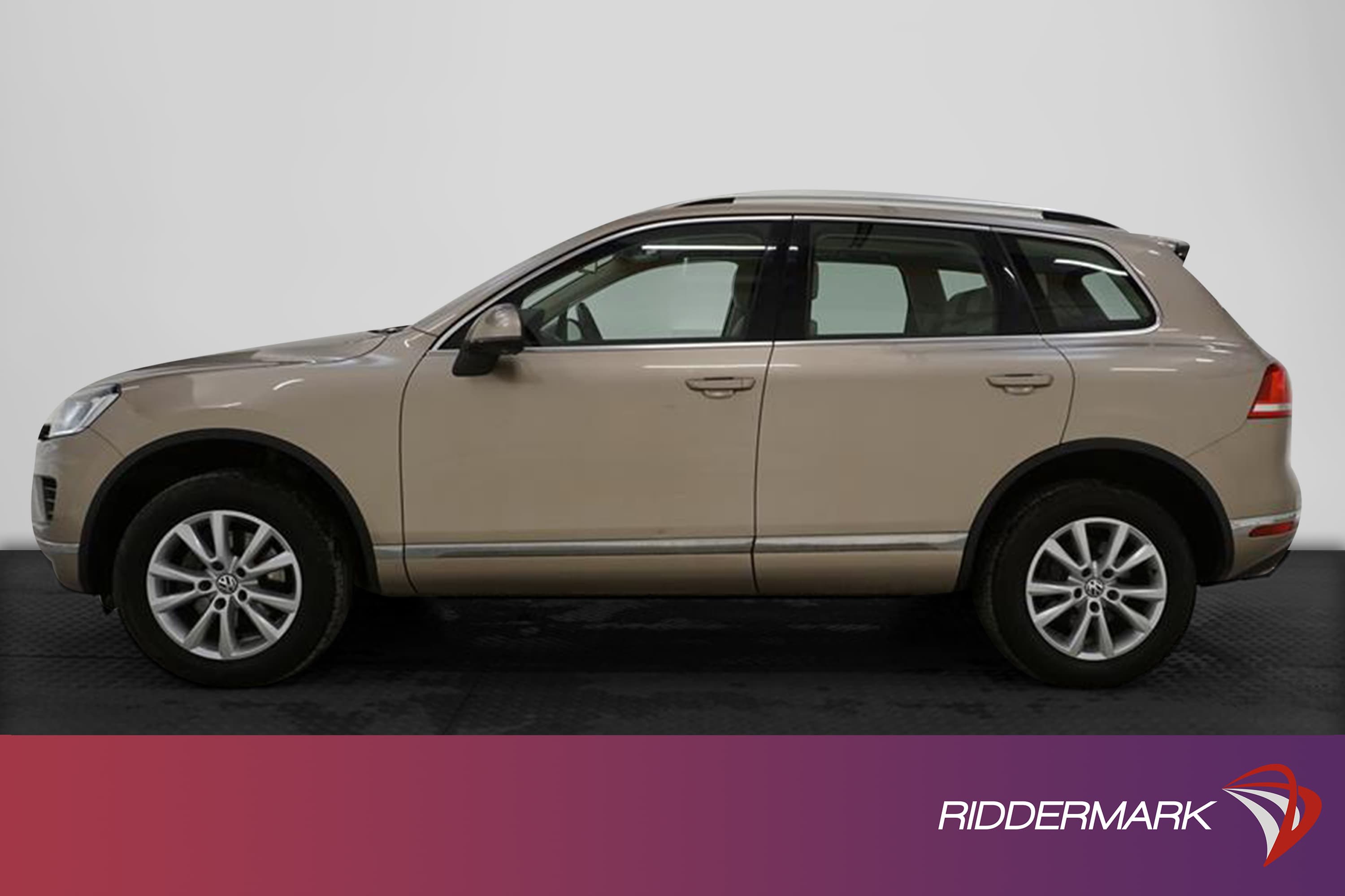 Volkswagen Touareg 3.0 262hk 4M Premium Pano 360° Drag Dvärm