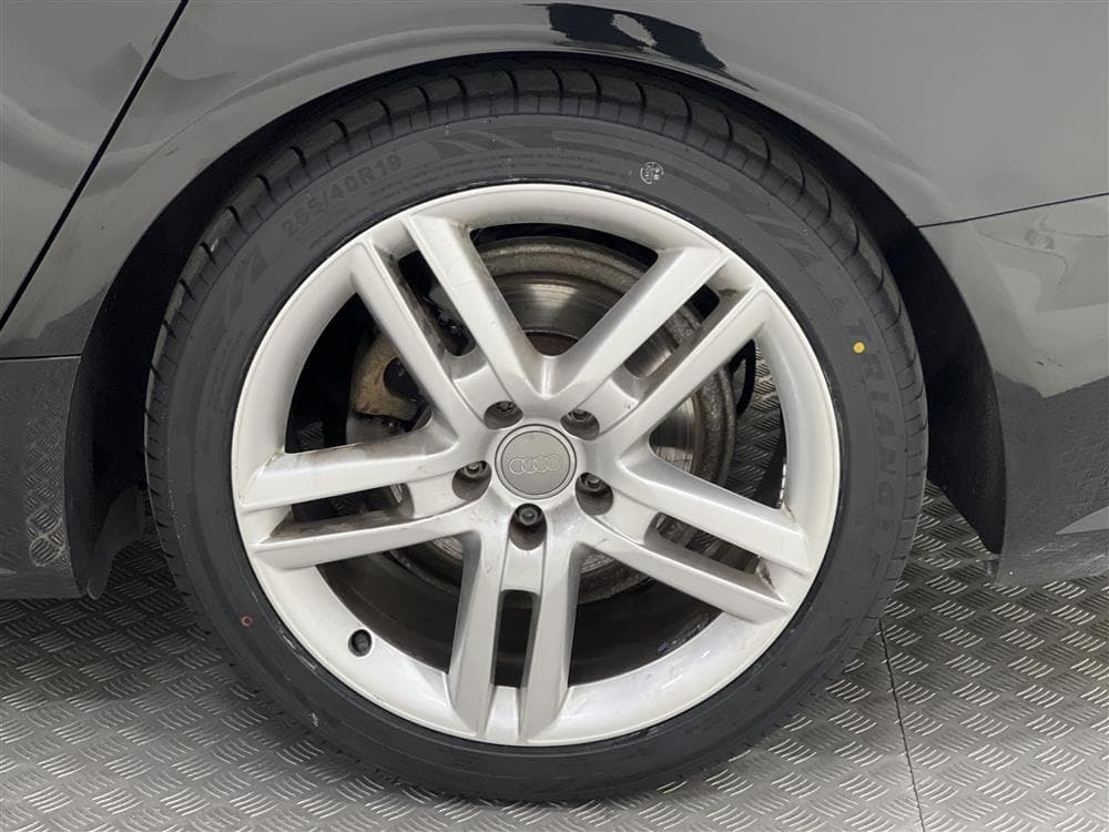 Audi A6 2.0 TDI 190hk Quattro S-Line D-Värm Drag 0,51l/milinteriör