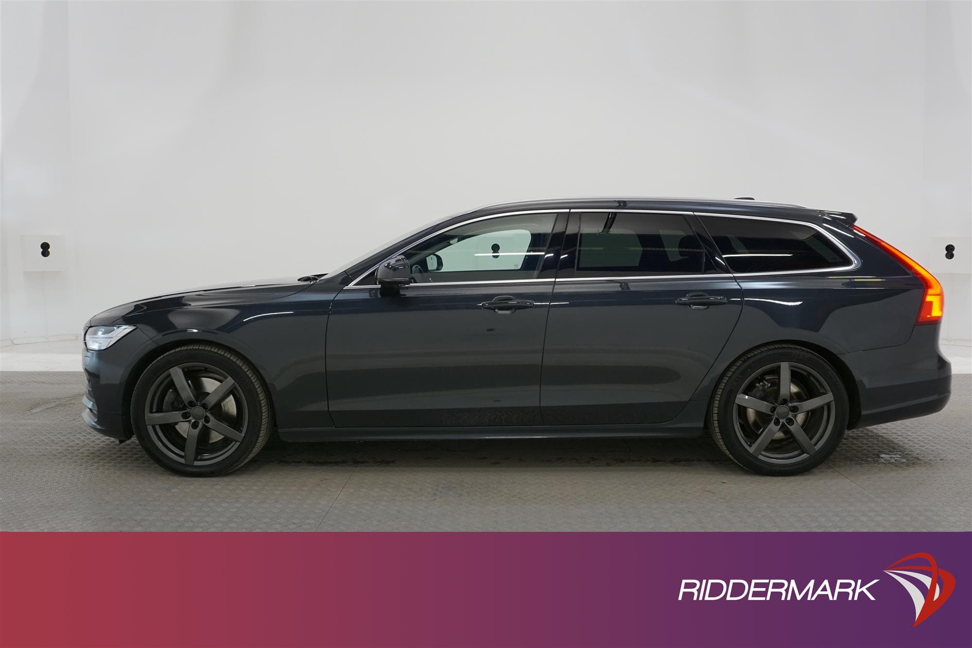 Volvo V90 T4 190hk
