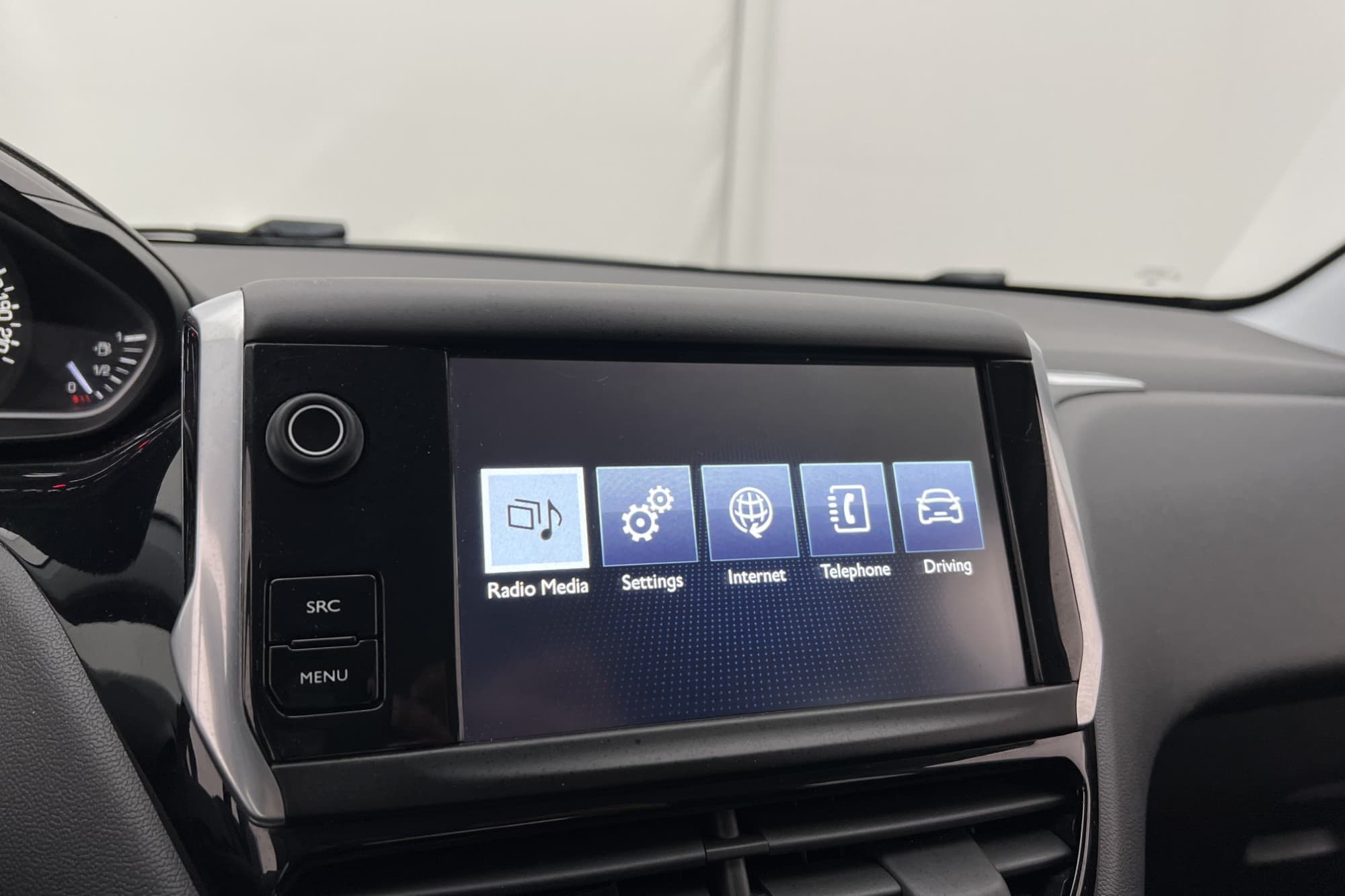 Peugeot 208 1.2 VTi 82hk Farthållare Låg-Skatt 0,41l/Mil