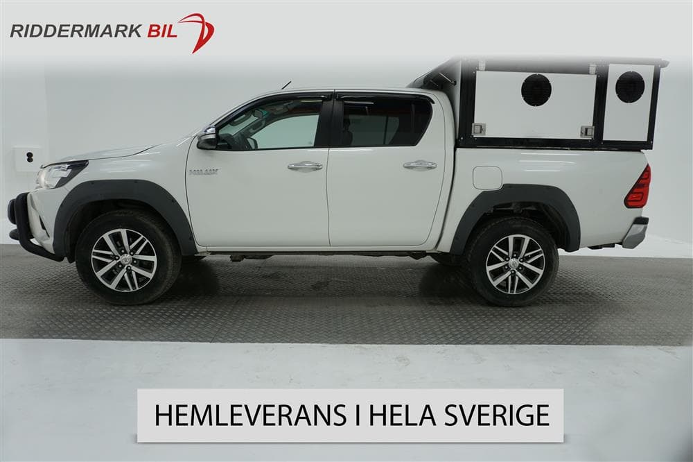 Toyota Hilux Hundkåpa 2.4D Eu6 4WD  Navi Diff Breddare Moms