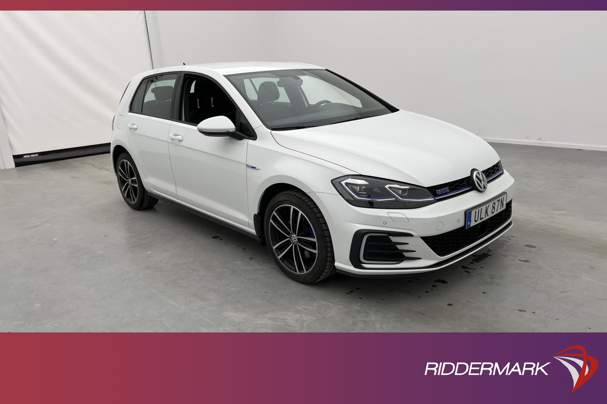 Volkswagen Golf GTE 204hk