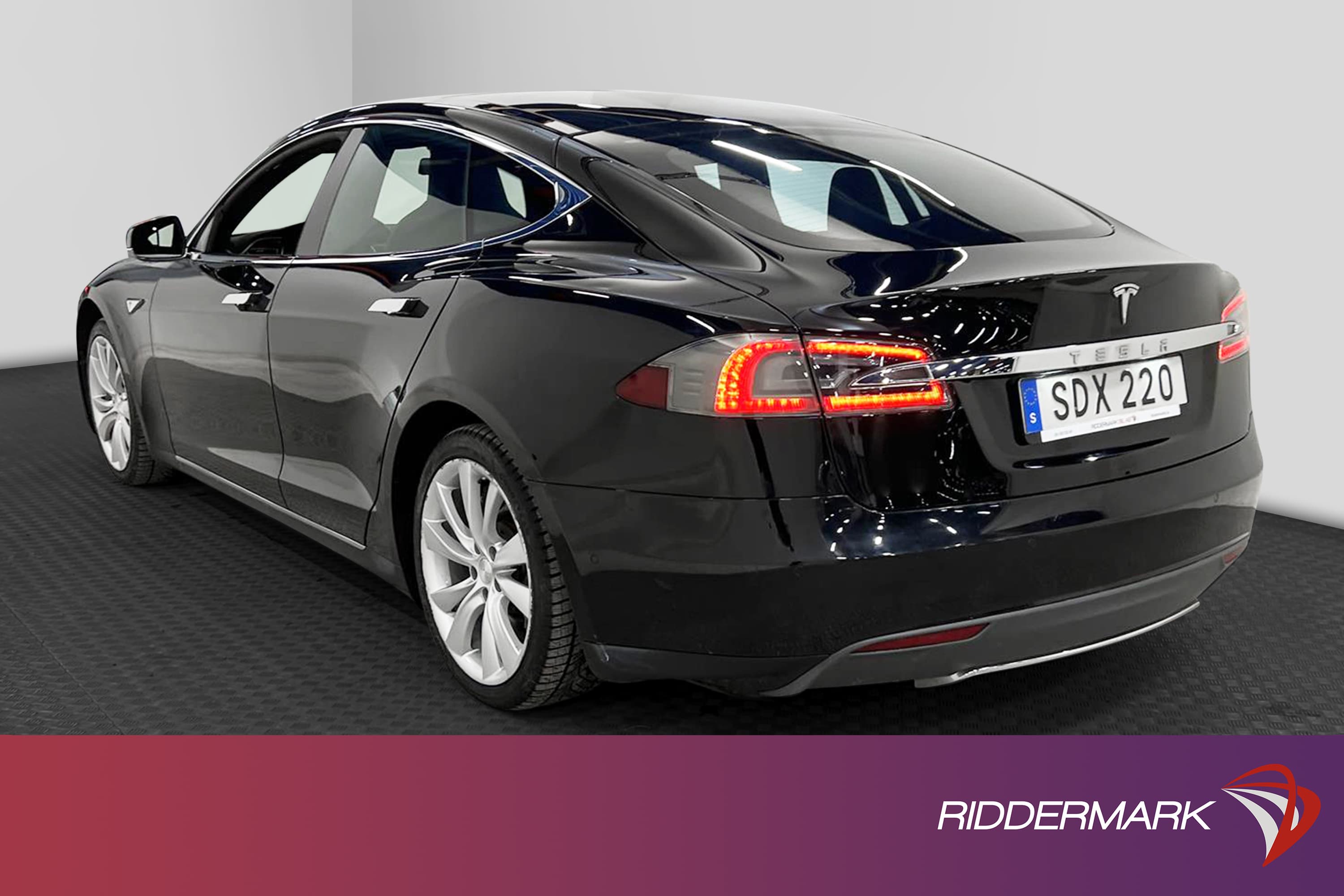 Tesla Model S 85D AWD 423hk