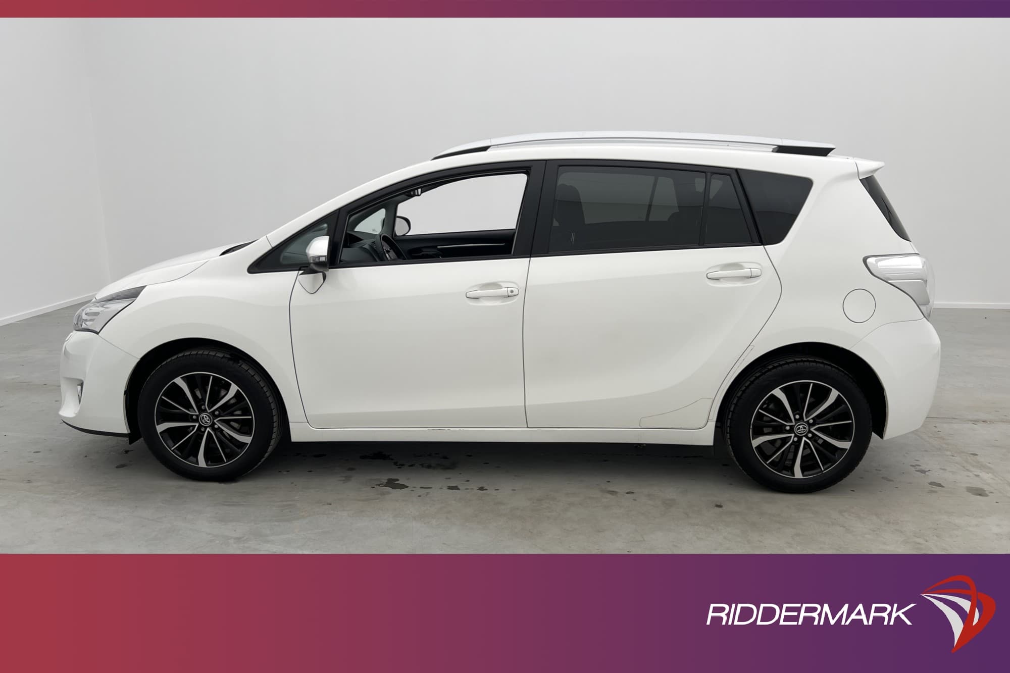 Toyota Verso 1.8 147hk