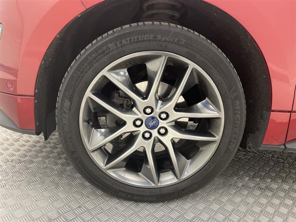Ford Edge 2.0 210hk AWD Sport Pano Värmare Kamera 0,59l/milinteriör