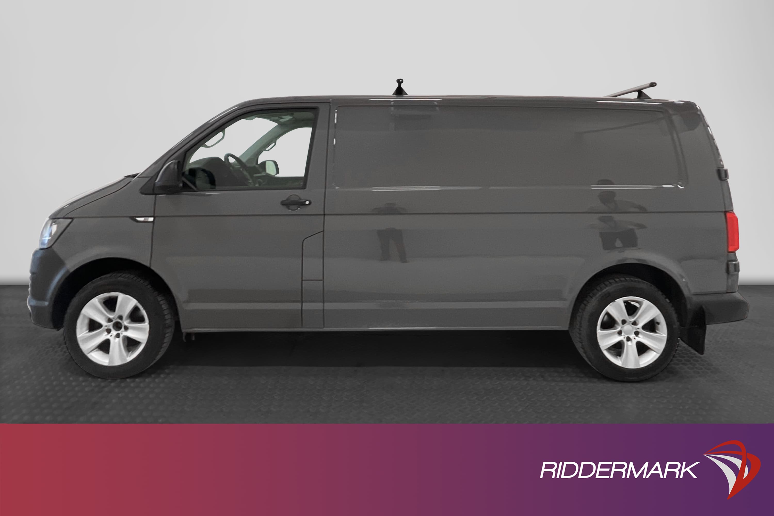 Volkswagen Transporter L2 2.0 Dragkrok Värmare Moms