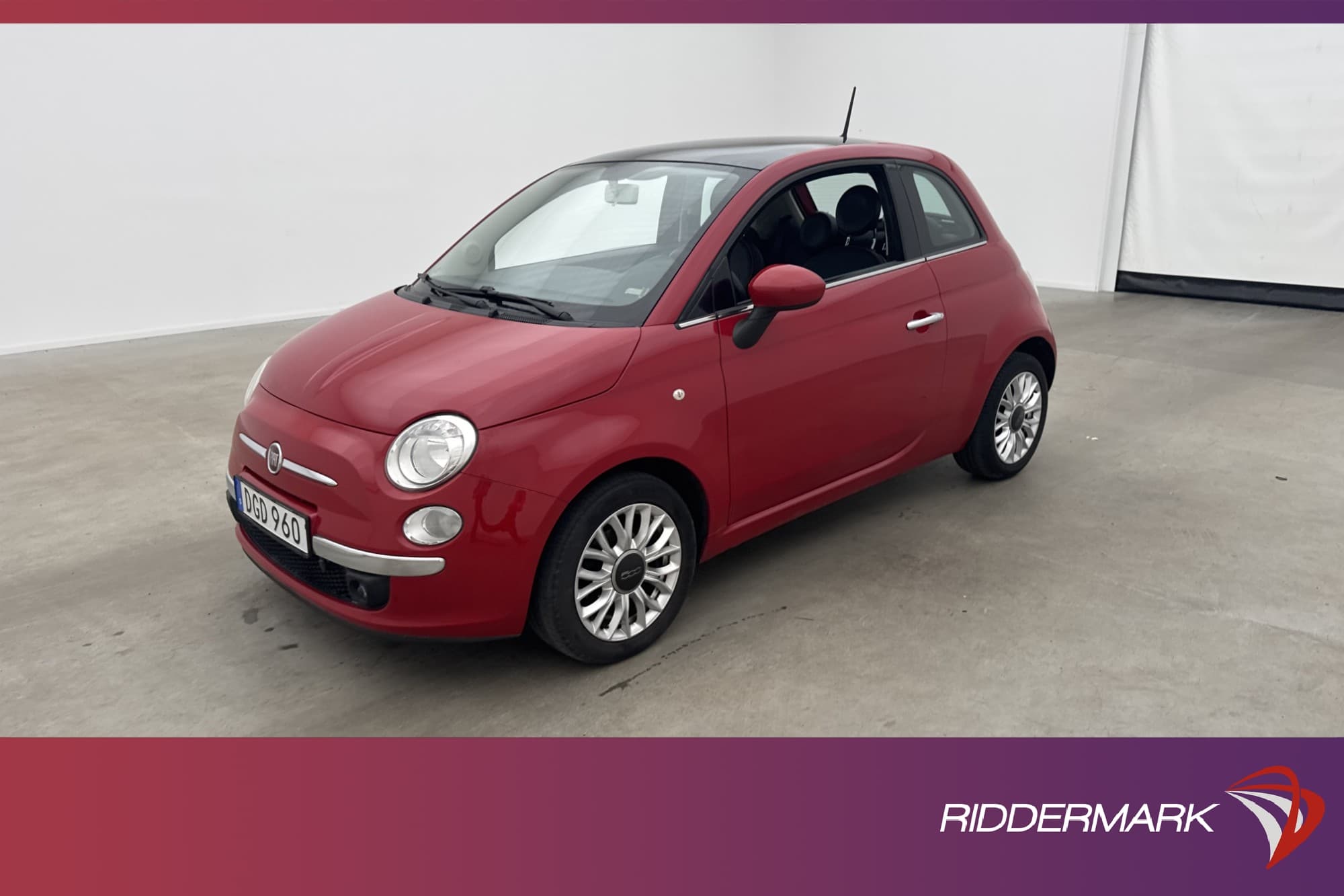 Fiat 500 1.2 8V 69hk Lounge M&K-Värmare Panorama Halvskinn