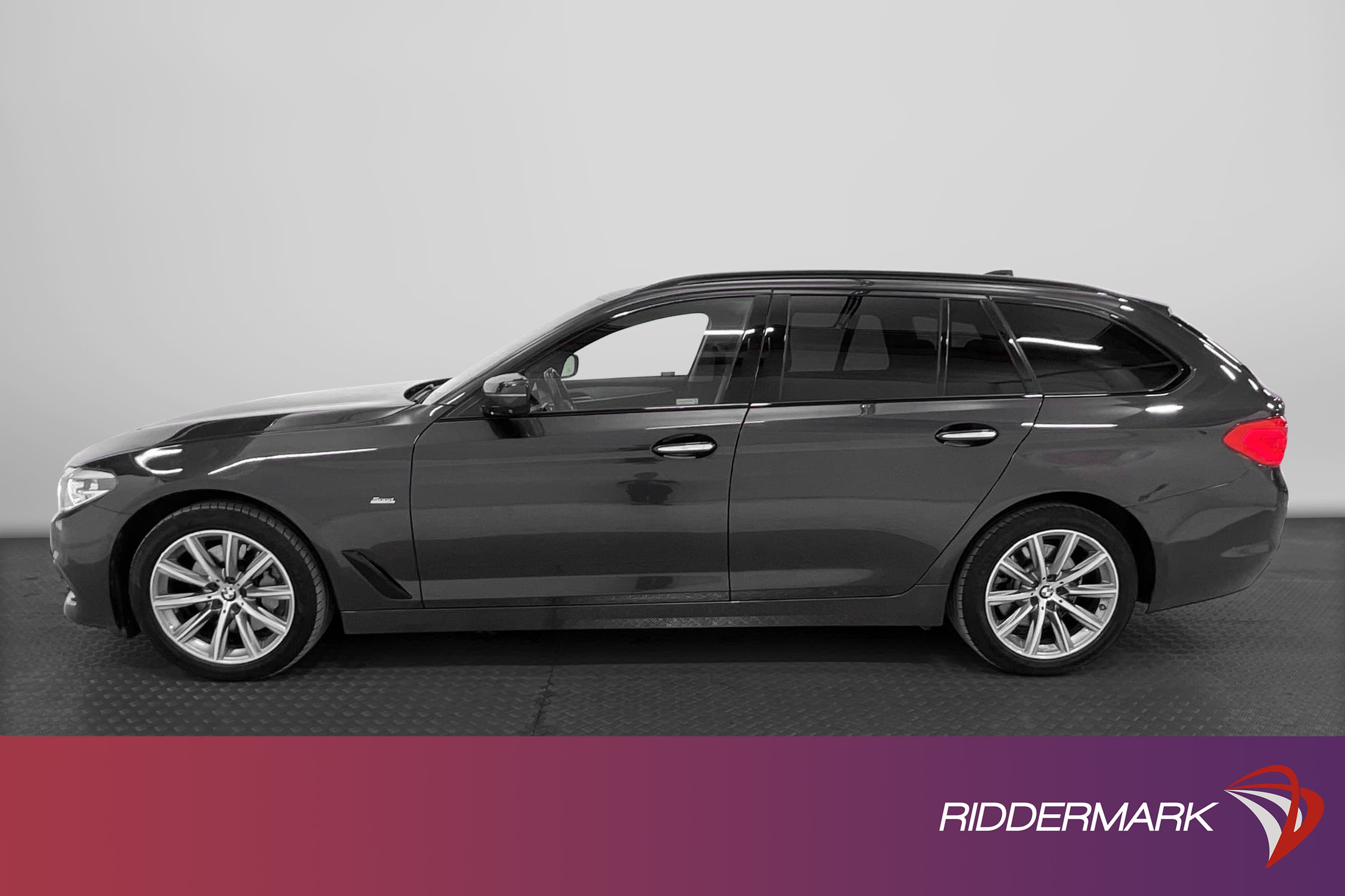 BMW 530i xDrive Touring 252hk