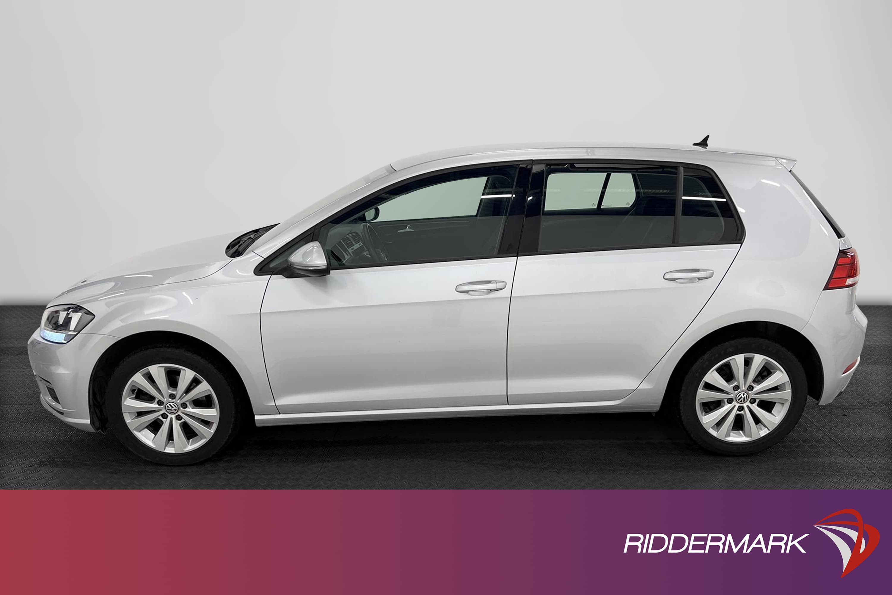 Volkswagen Golf 1.0 110hk