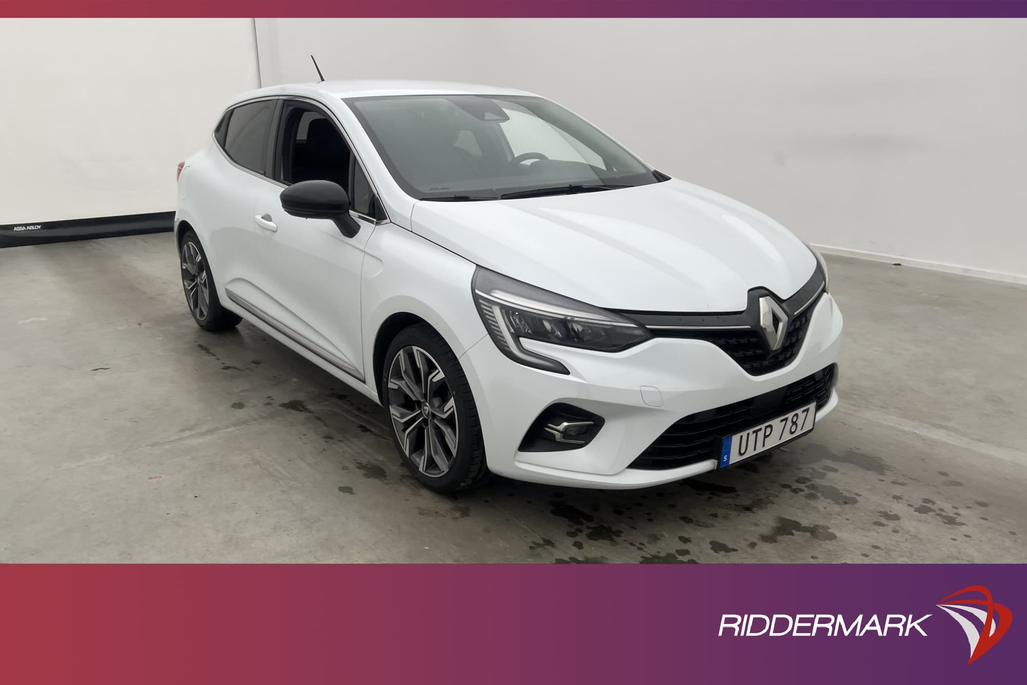 Renault Clio E-TECH 140hk