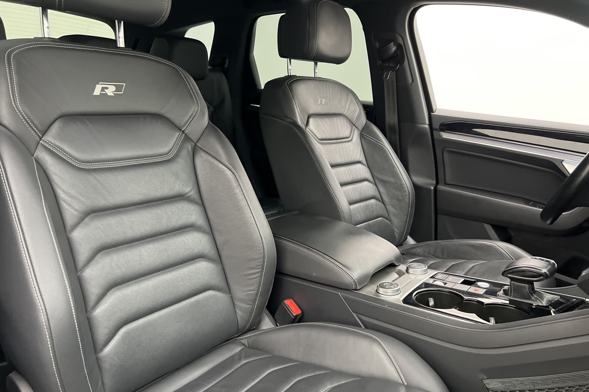 Volkswagen Touareg 3.0 TDI 286hk R-Line D-Värm Dynaudio Drag