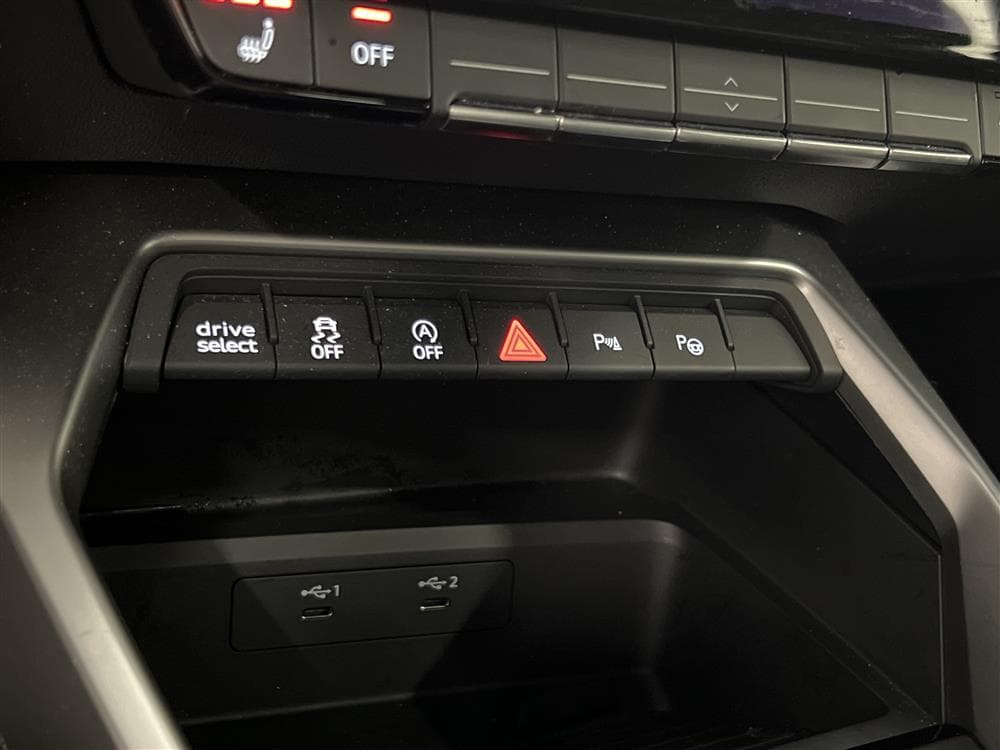 Audi A3 Sportback 35 TFSI 150hk Cockpit Drag 0,48l/milinteriör
