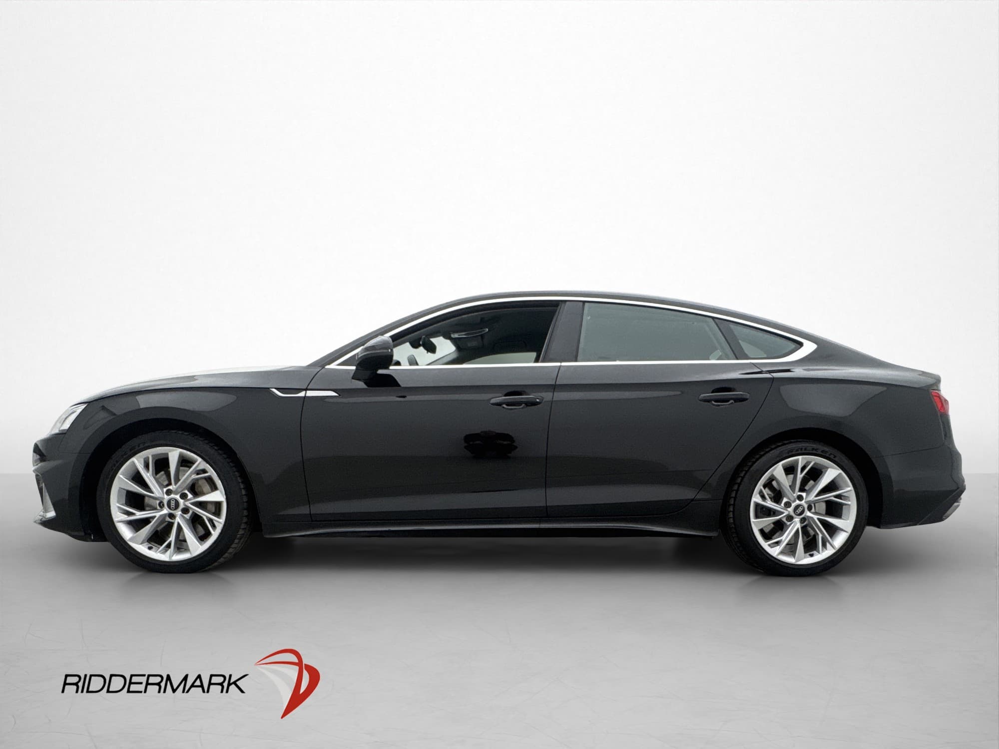 Audi A5 Sportback 45 TFSI Q Värmare Dragkrok Kamera CarPlay