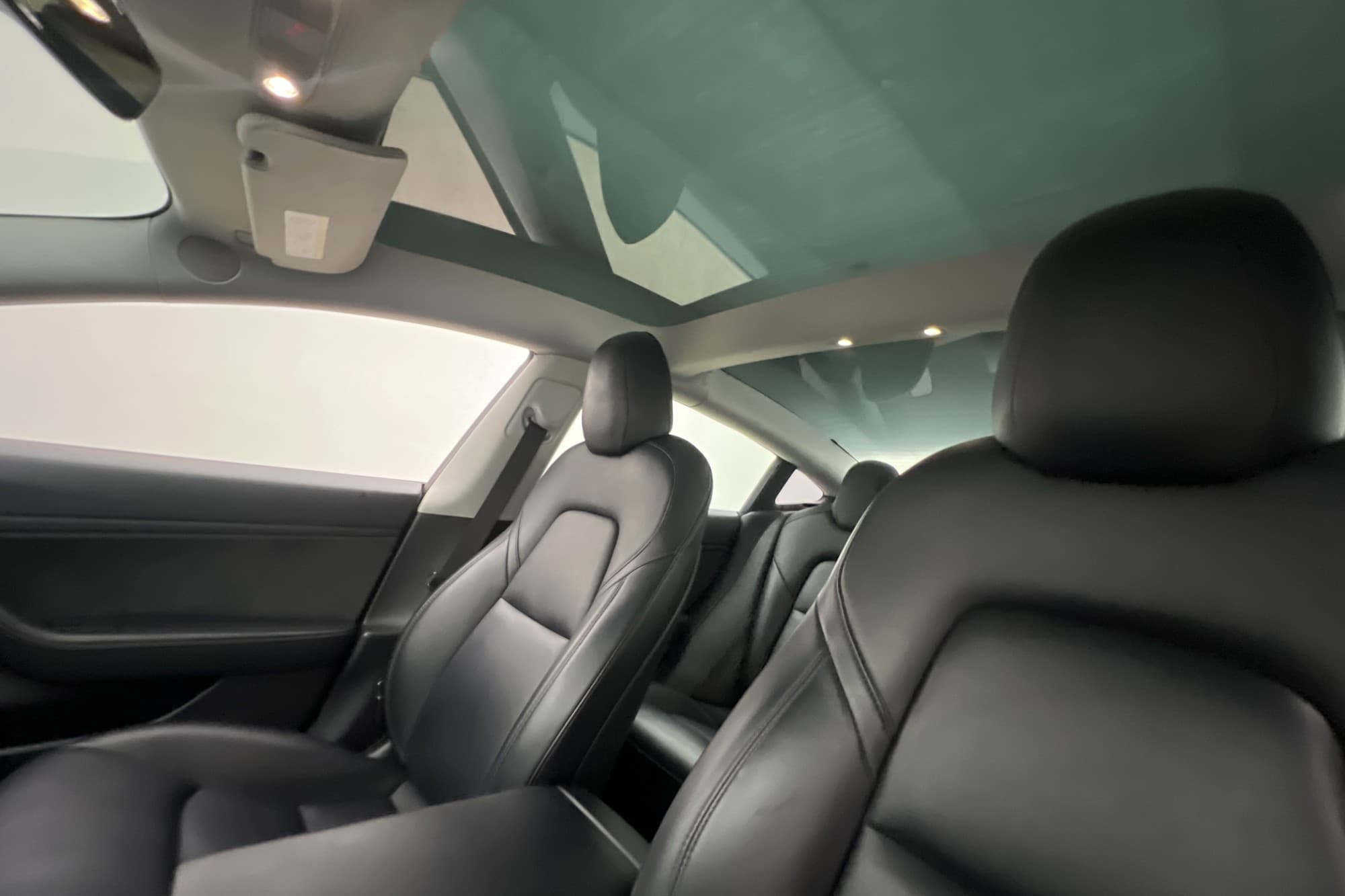 Tesla Model 3 Performance AWD Autopilot Svensksåld