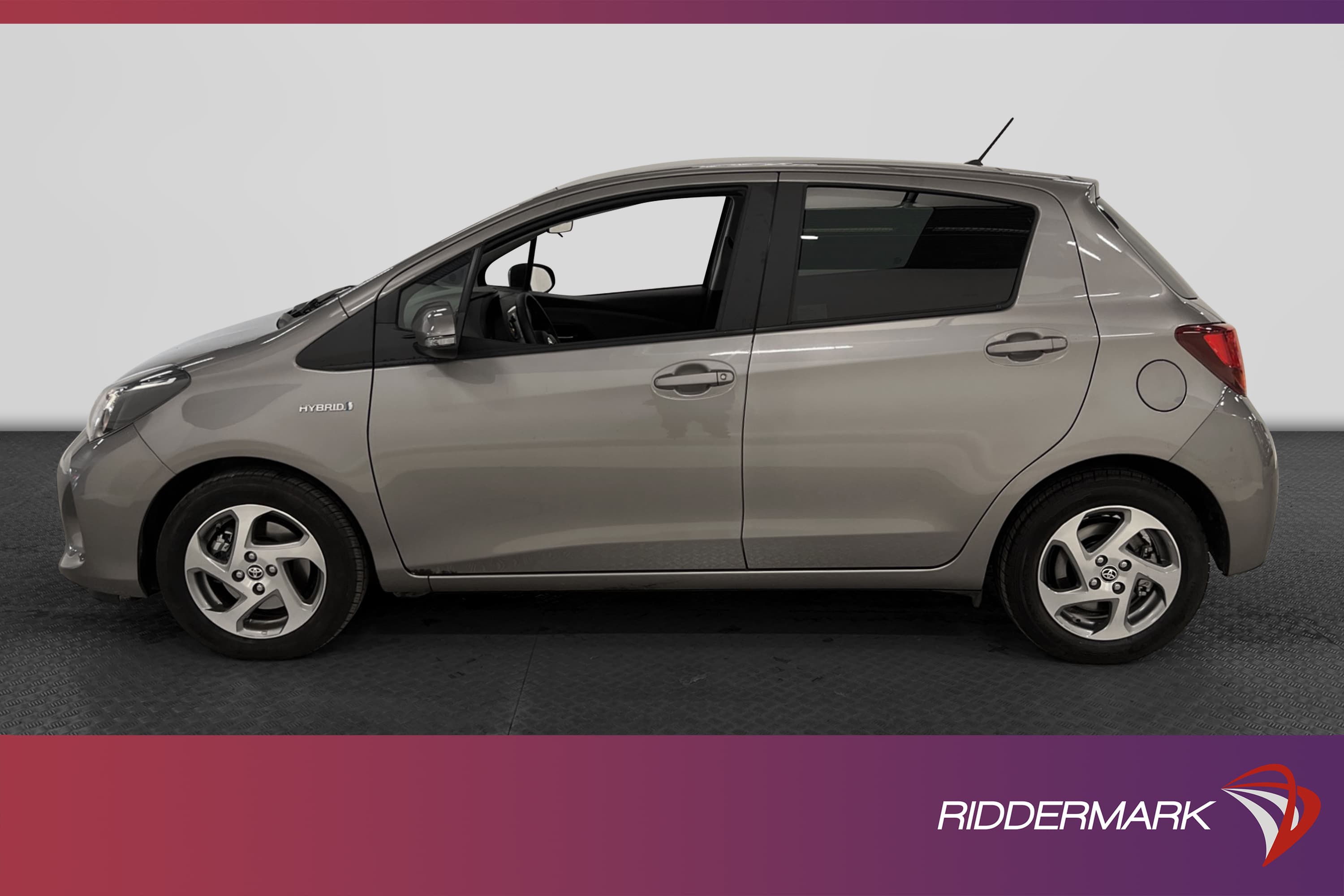 Toyota Yaris Hybrid e-CVT 101hk