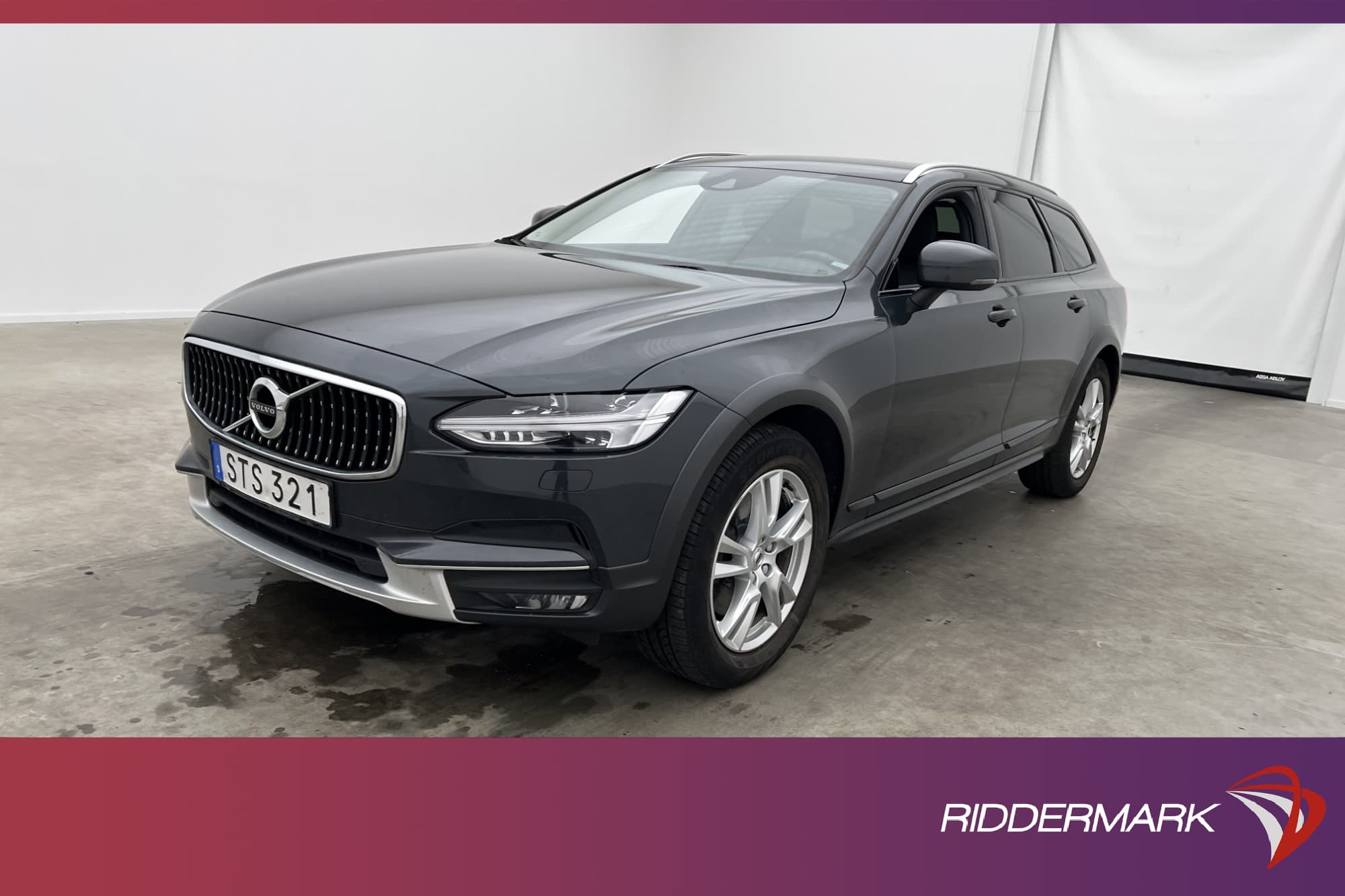 Volvo V90 Cross Country D4 AWD