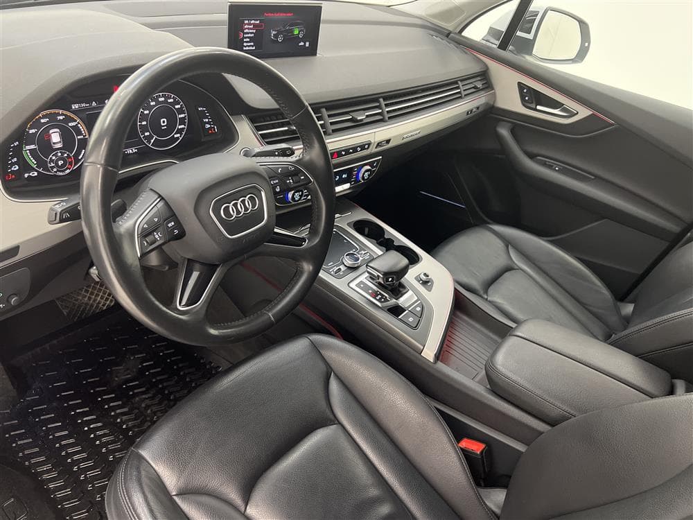 Audi Q7 3.0 e-Tron Quattro 373hk Luftfjädring Bose Draginteriör