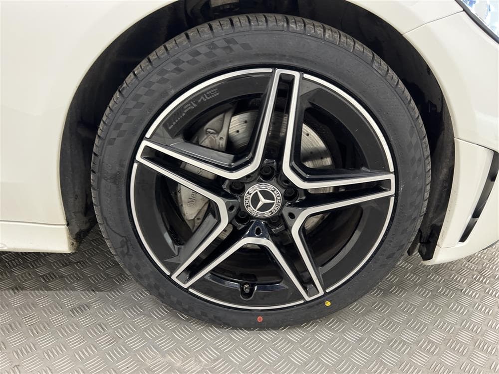 Mercedes-Benz C 200d 160hk AMG Pano Värmare Kamrera Navi