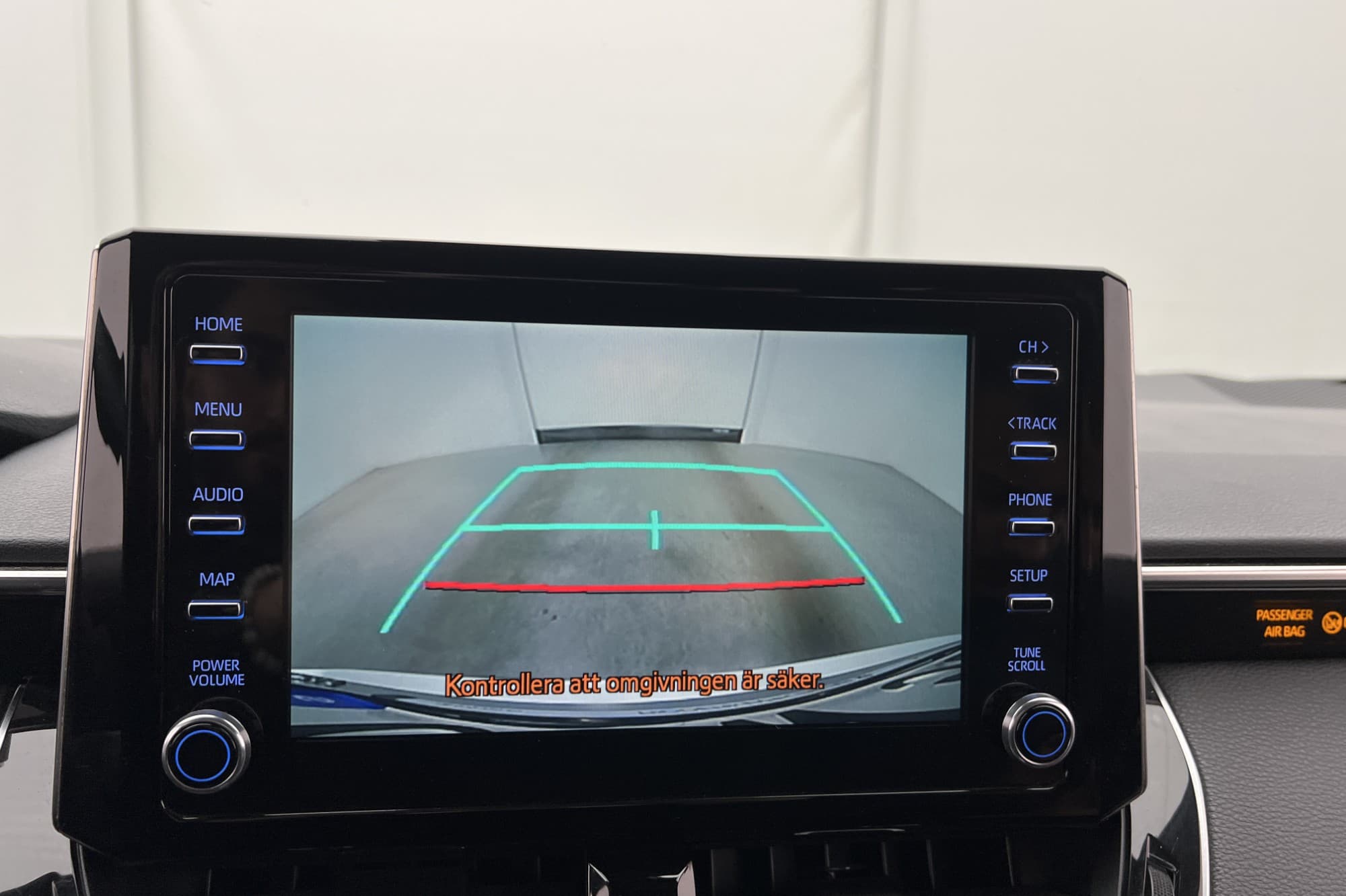 Toyota Corolla Touring Sports Hybrid Style Kamera M&K-Värm