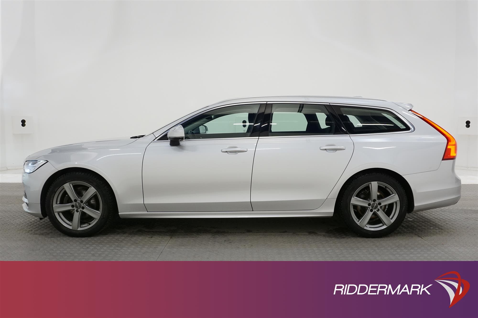 Volvo V90 D4 190hk