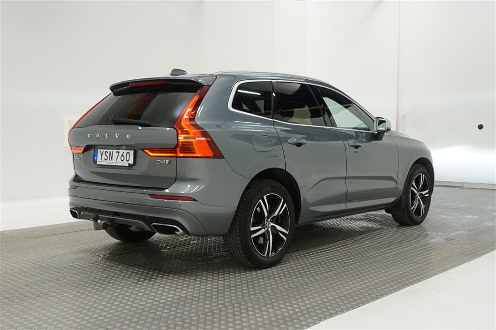 Volvo XC60 D4 AWD 190hk R-Design VOC Värmare 360° Navi Drag