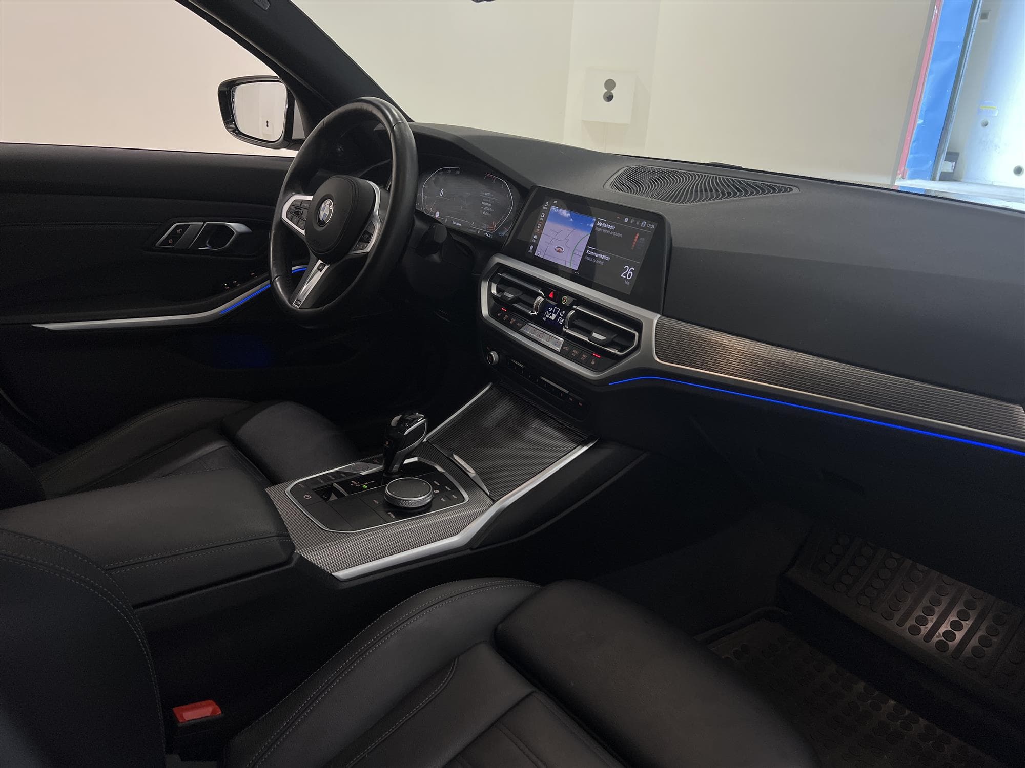 BMW 330i xDrive 258hk M Sport H/K Display Key Navi Drag Värm