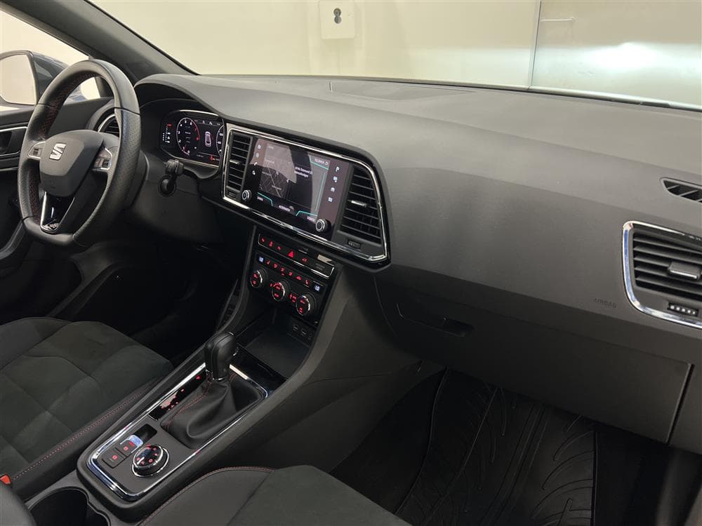 SEAT Ateca 2.0 TSI 4D 190hk B-Värm Cockpit 360 Beats Draginteriör