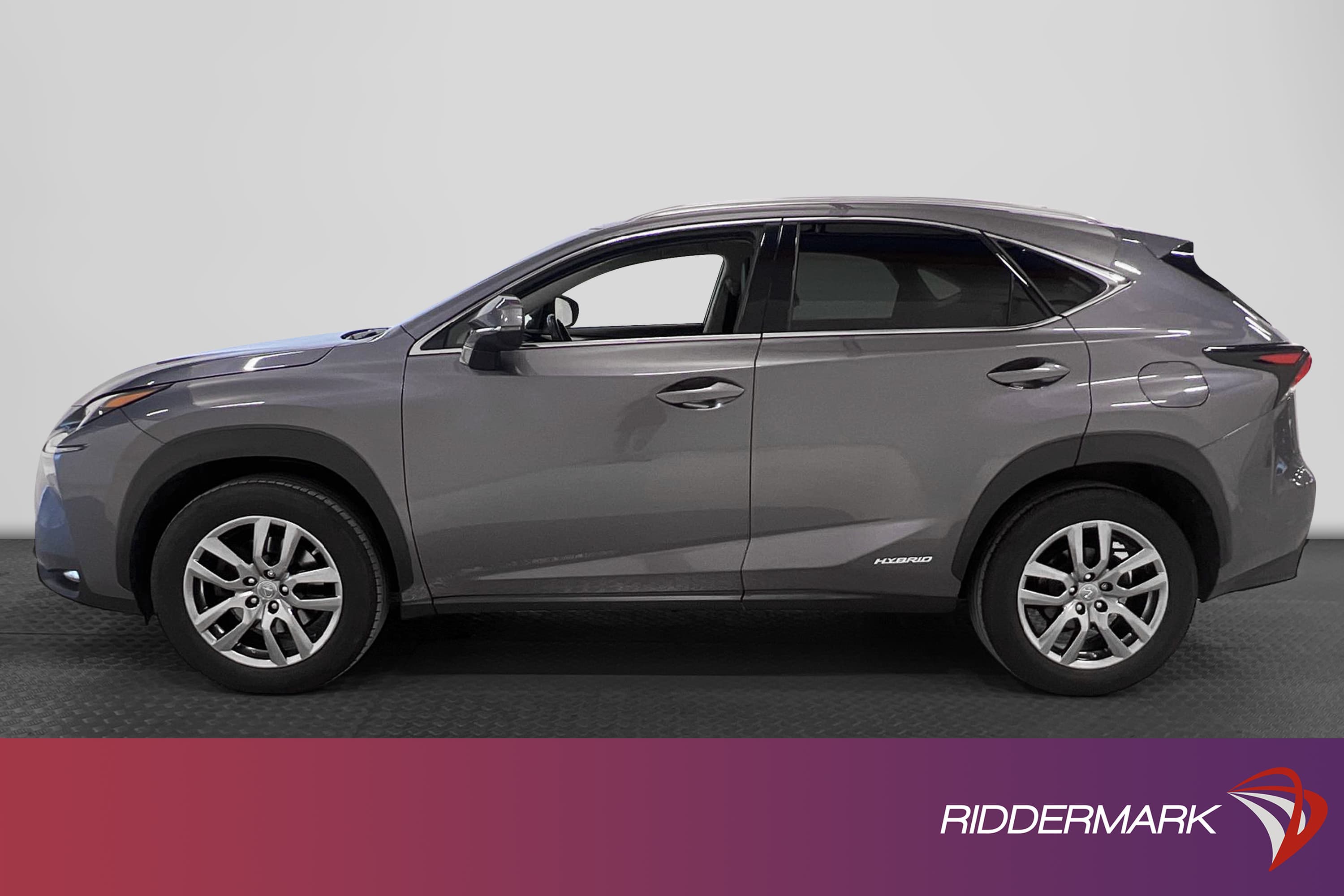 Lexus NX 300h AWD 2.5 E-CVT 197hk