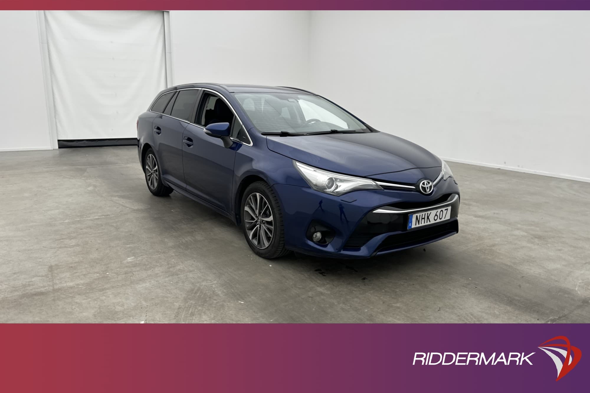 Toyota Avensis Kombi 2.0 152hk
