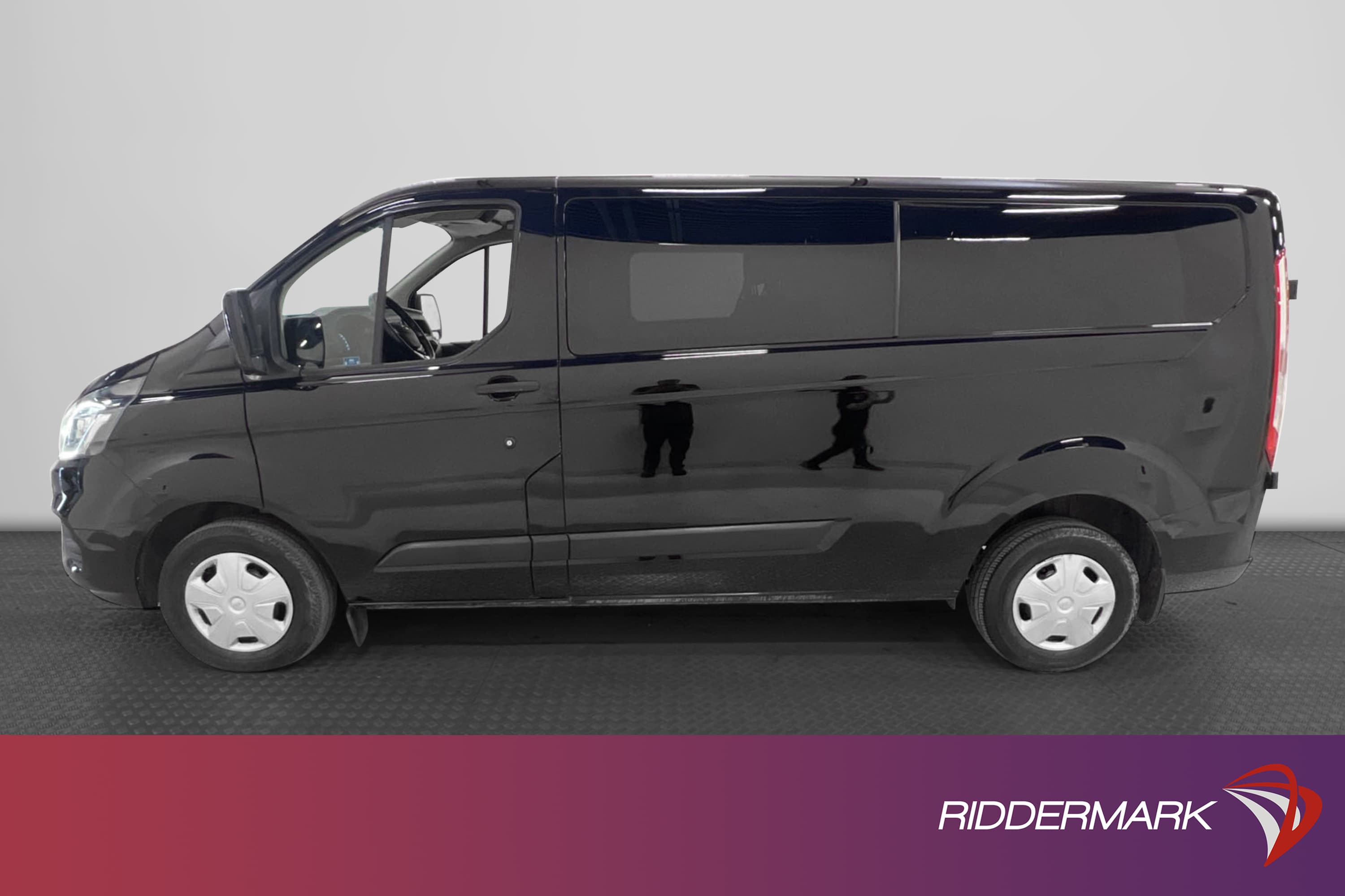 Ford Transit Custom Crew Van 2.0TDCI L2 Värmare Drag Moms