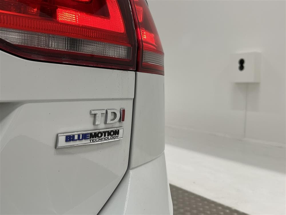 Volkswagen Golf SC 1.6 TDI 105hk B-kamera Navi 0.4l/milinteriör