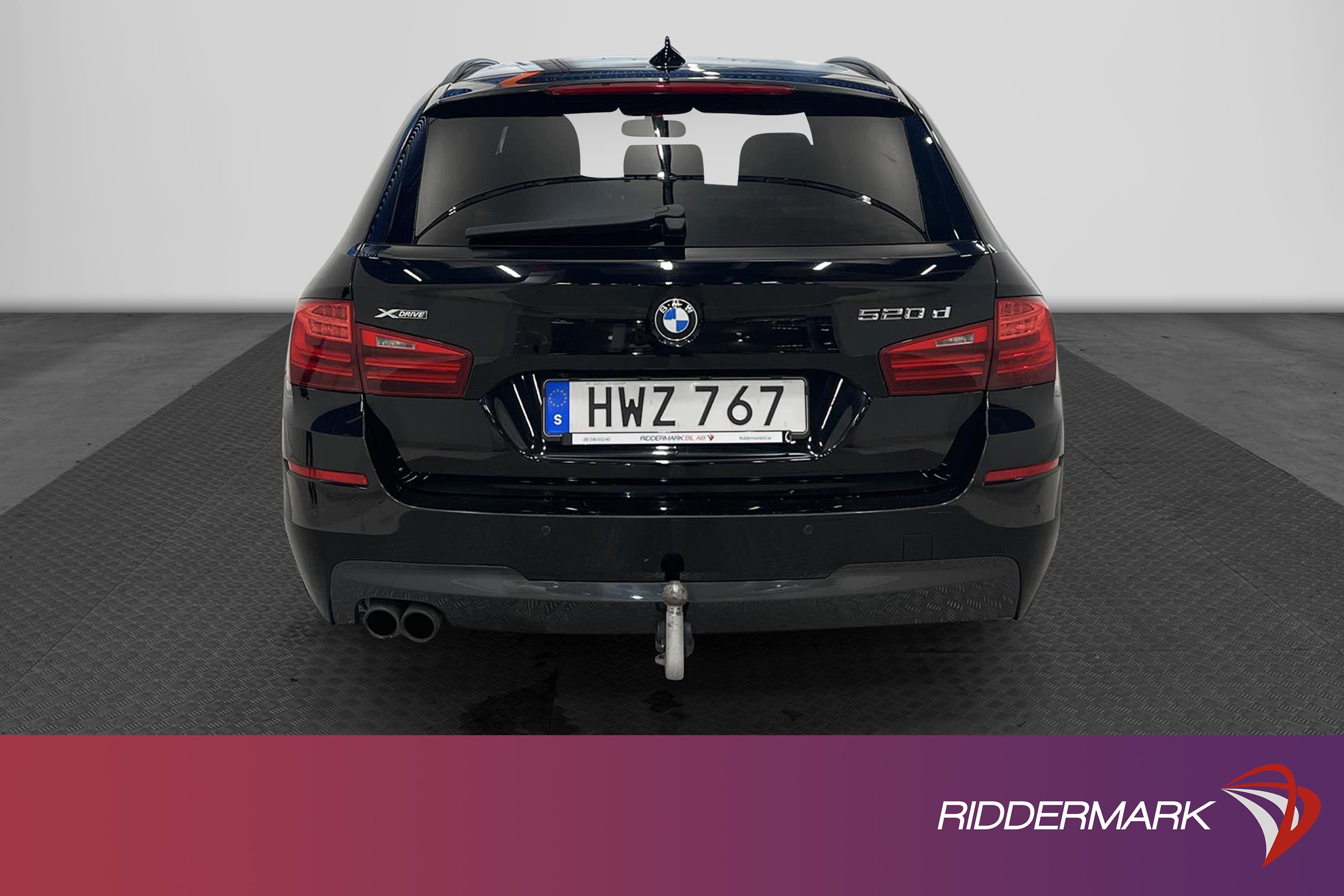 BMW 520d 190hk xDrive M Sport D-värm HiFi Skinn Navi