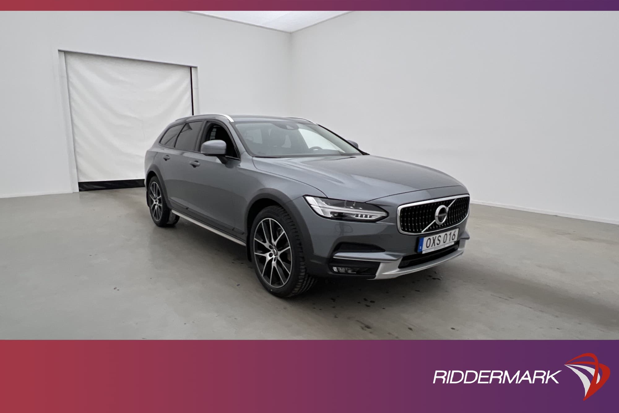 Volvo V90 Cross Country D5 AWD Pro VOC HUD 360° Nappa Drag