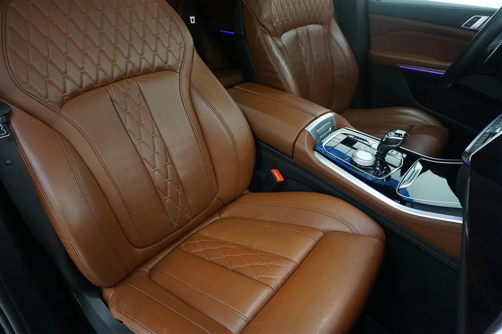 BMW X5 M50d 400hk Innovation D-Värm Sky Lounge H/K HUD 360°interiör