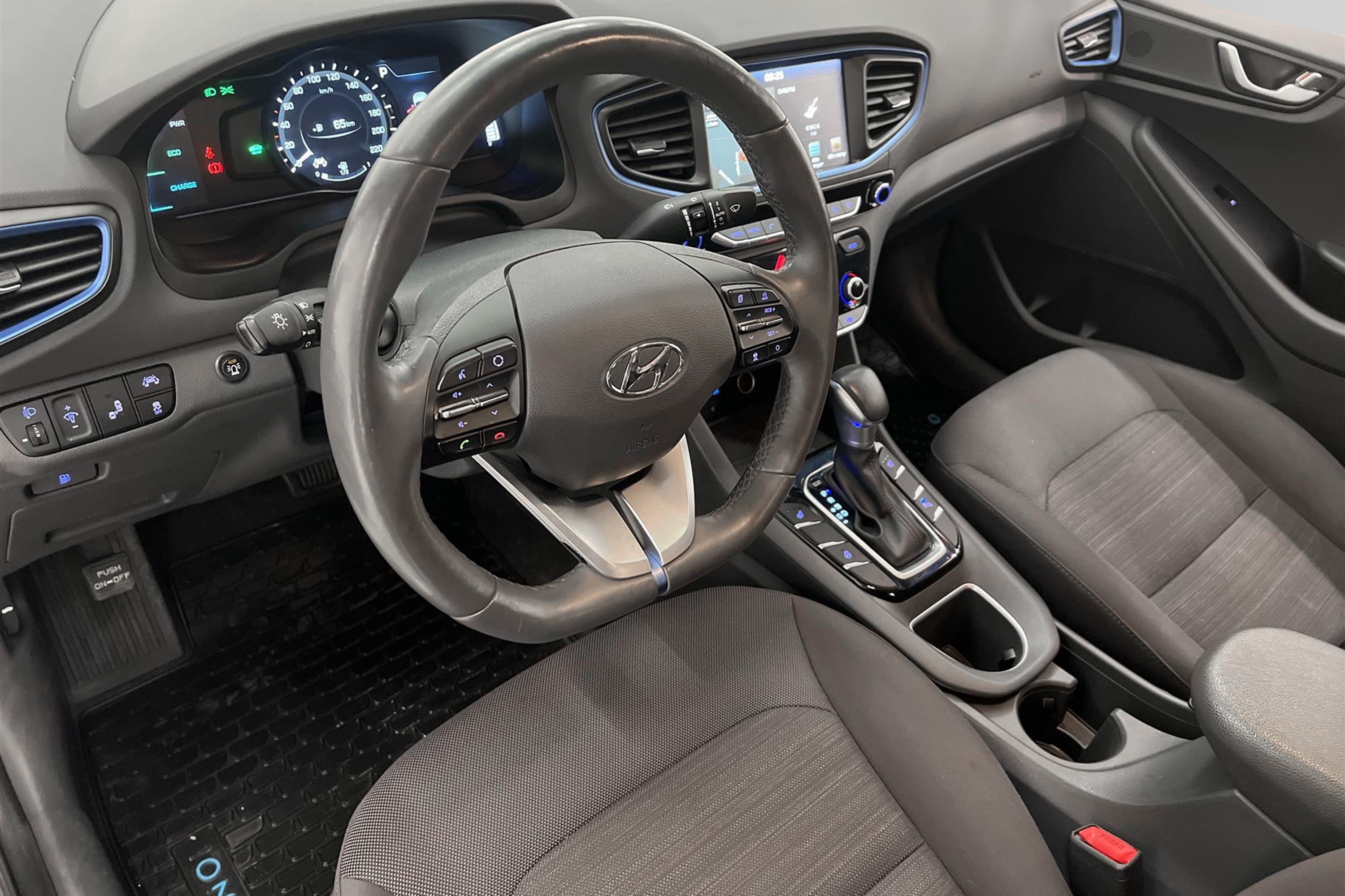 Hyundai IONIQ Hybrid 1.6 DCT 141hk Backkamera Navi 0,39l/mil