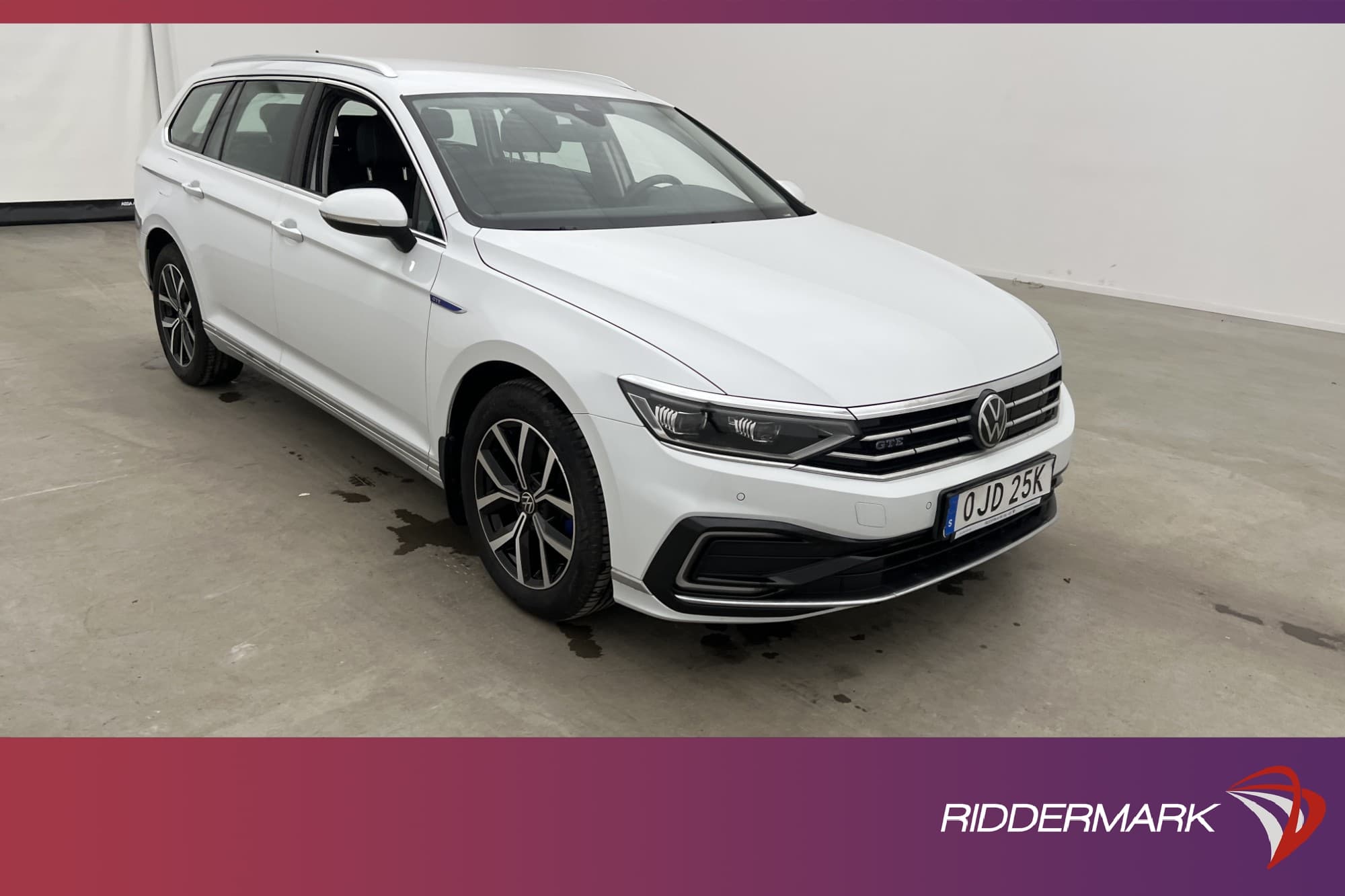 Volkswagen Passat GTE 218hk