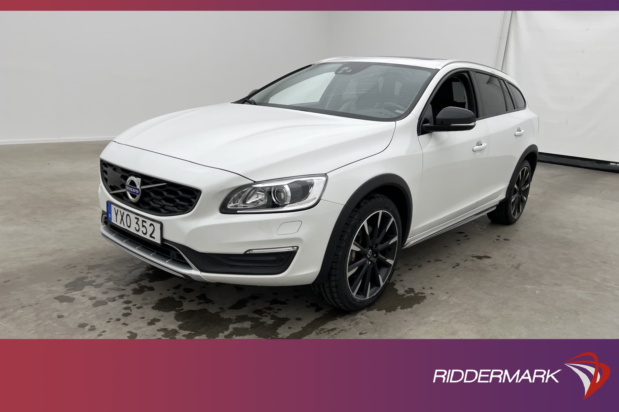 Volvo V60 Cross Country D4 AWD 220hk