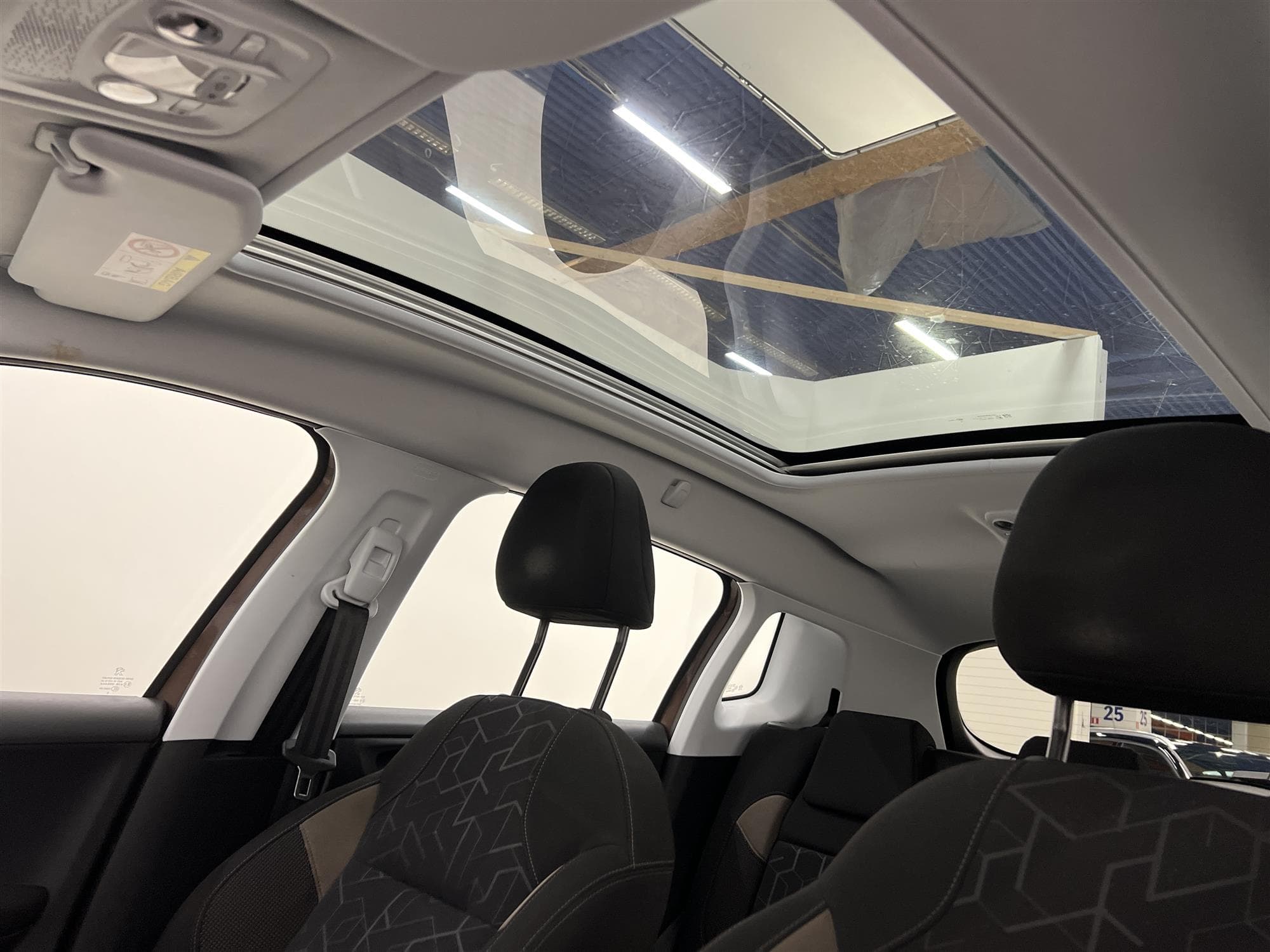 Peugeot 2008 1.2 VTi 82hk Pano Ny kamrem 0,49L/mil