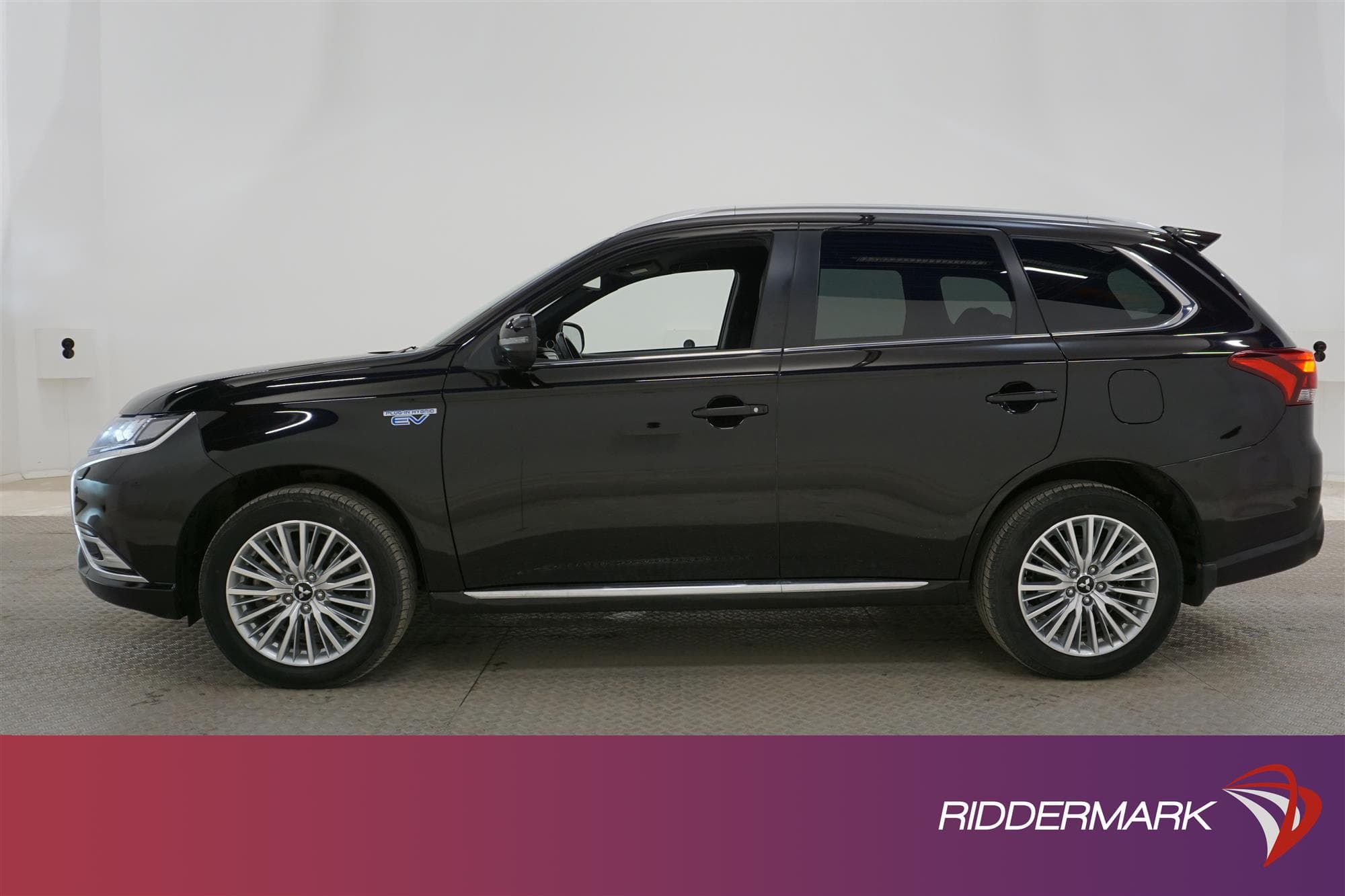 Mitsubishi Outlander PHEV 4WD 230hk