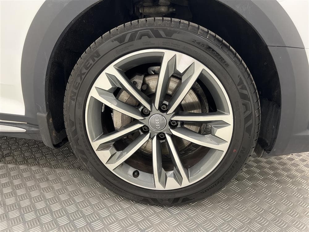 Audi A4 Allroad 2.0 TDI Quattro D-Värm Cockpit Navi Matrixinteriör