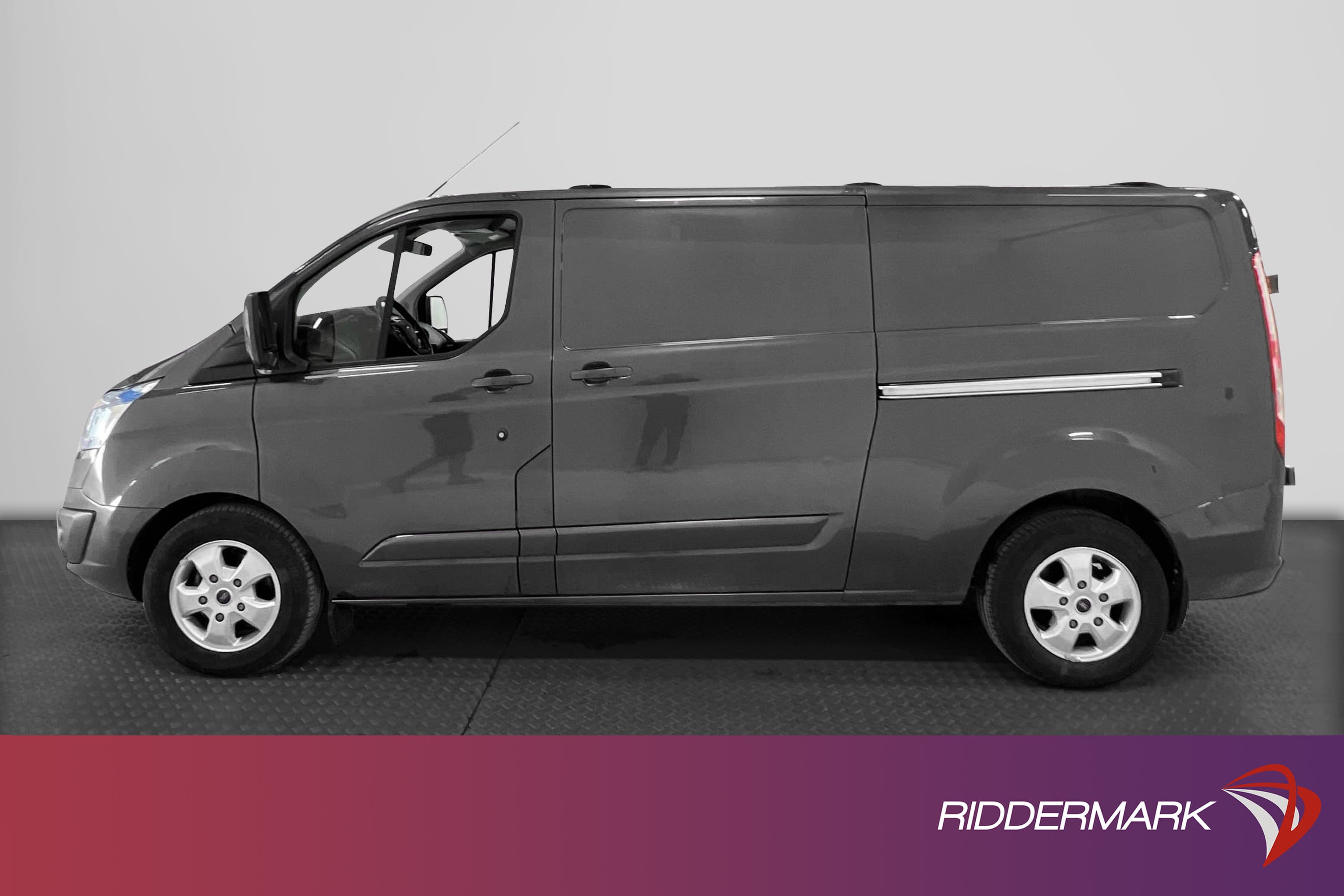 Ford Transit Custom L2 2.0TDCi Aut 170hk Värmare Drag Moms