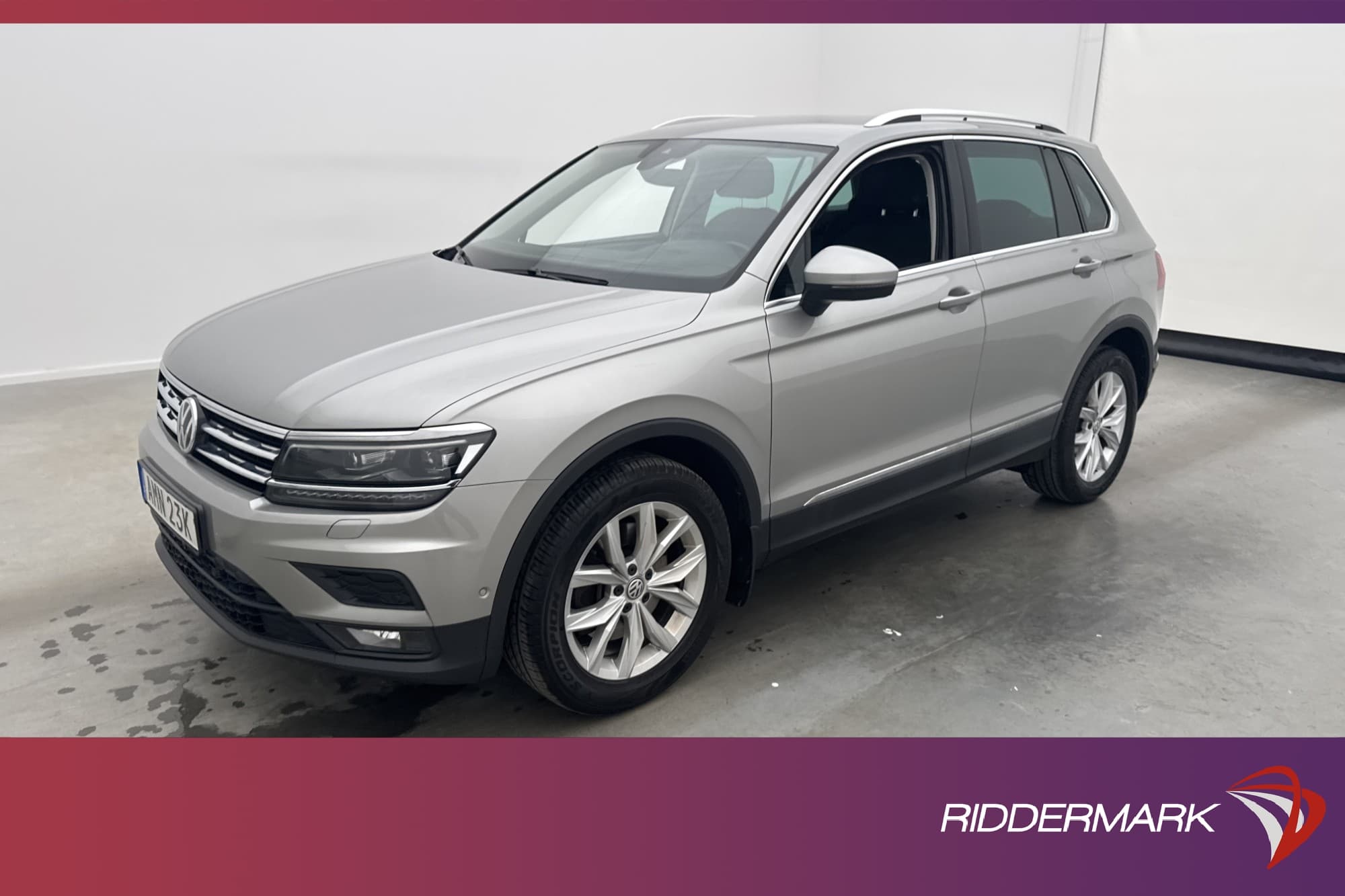 Volkswagen Tiguan TSI 4M 190hk Värmare HUD 360° Drag CarPlay
