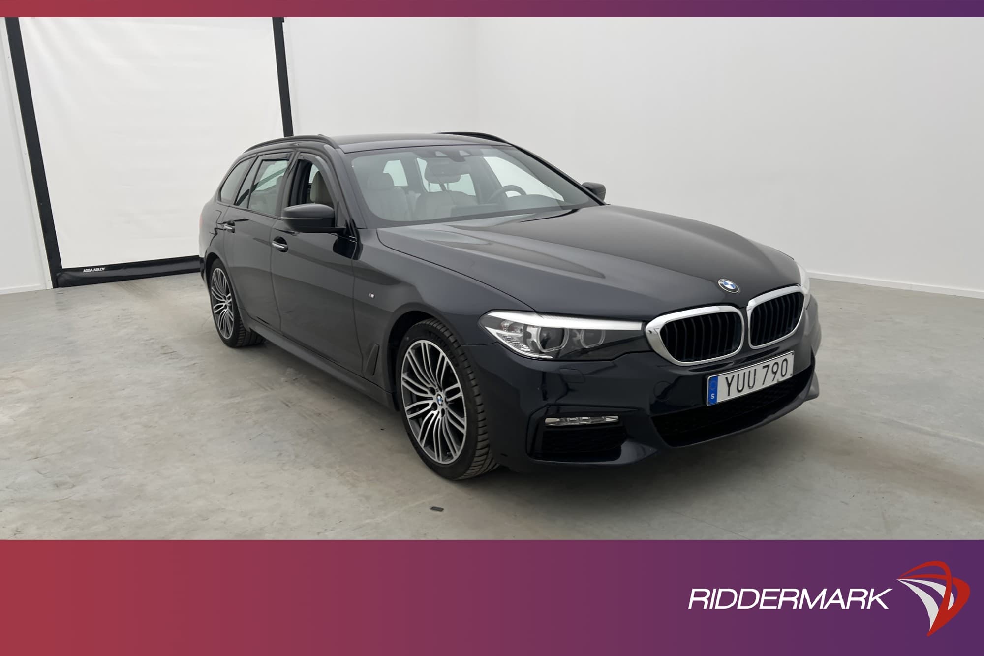 BMW 520d xDrive Touring M Sport Navi HiFi Cockpit Skinn Drag